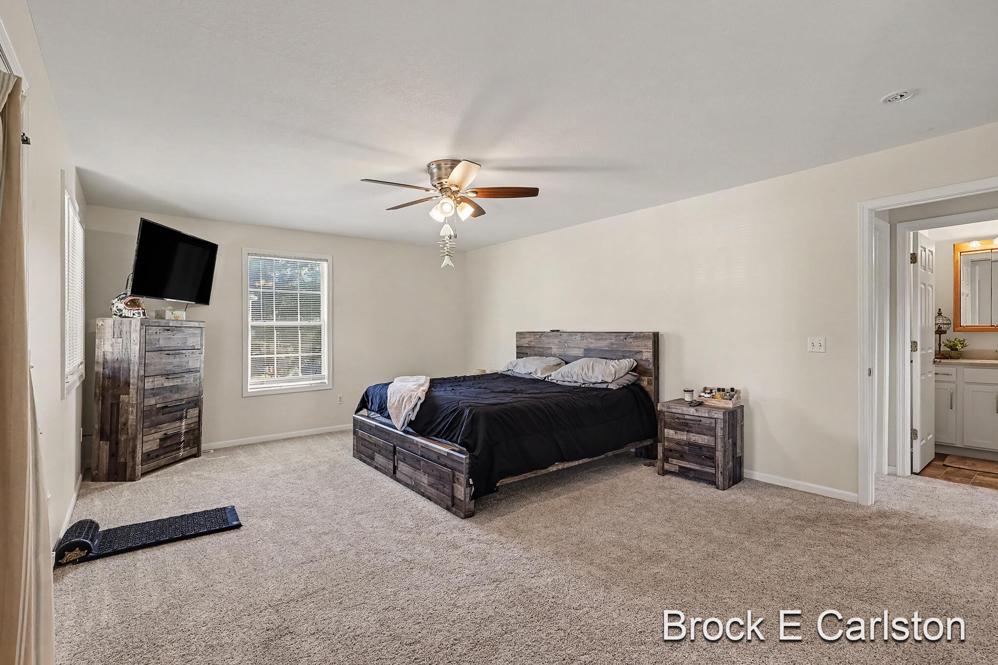 2169 Mccracken Street Muskegon MI 49441