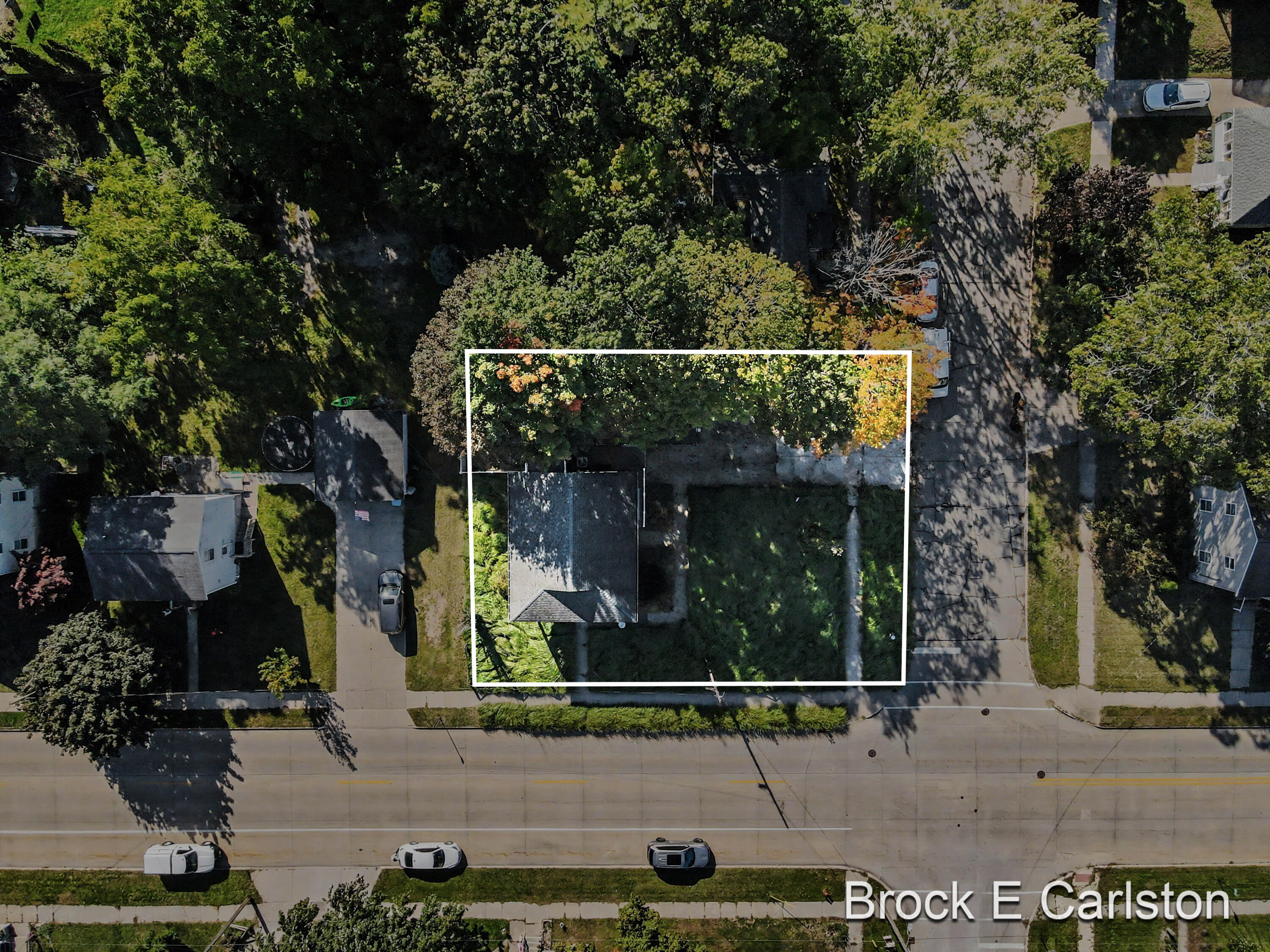 2169 Mccracken Street Muskegon MI 49441