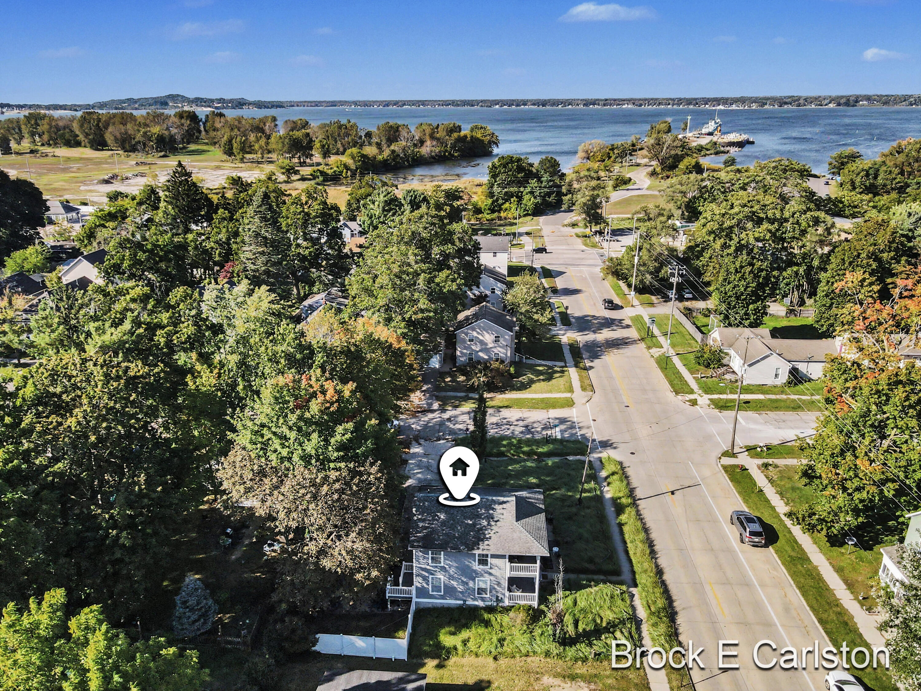 2169 Mccracken Street Muskegon MI 49441