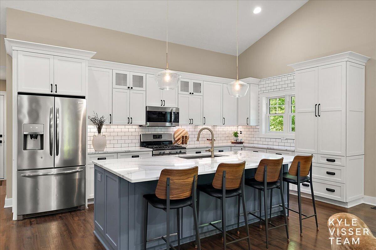 7290 Knapp Street NE Ada MI 49301