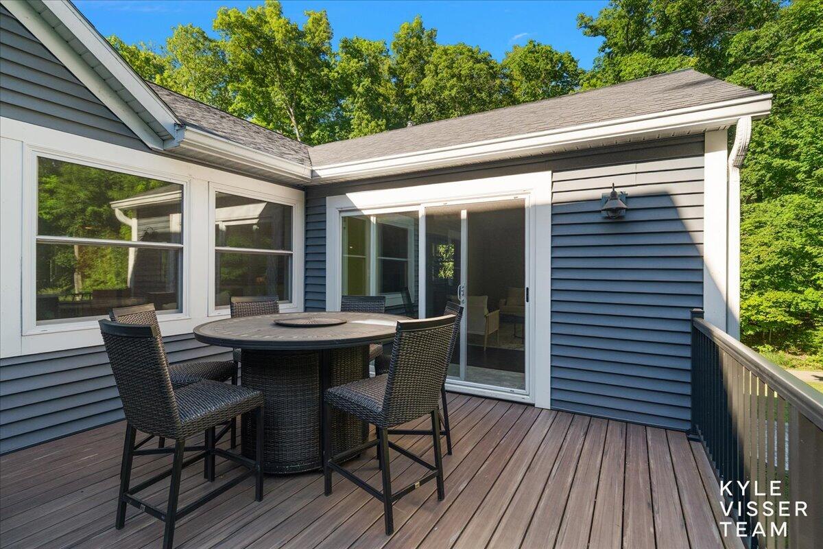 7290 Knapp Street NE Ada MI 49301