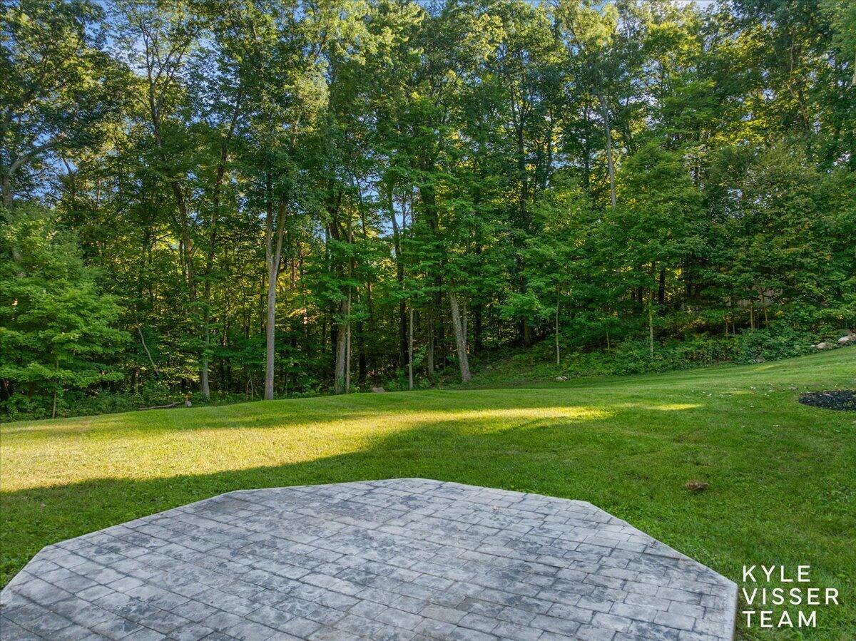 7290 Knapp Street NE Ada MI 49301