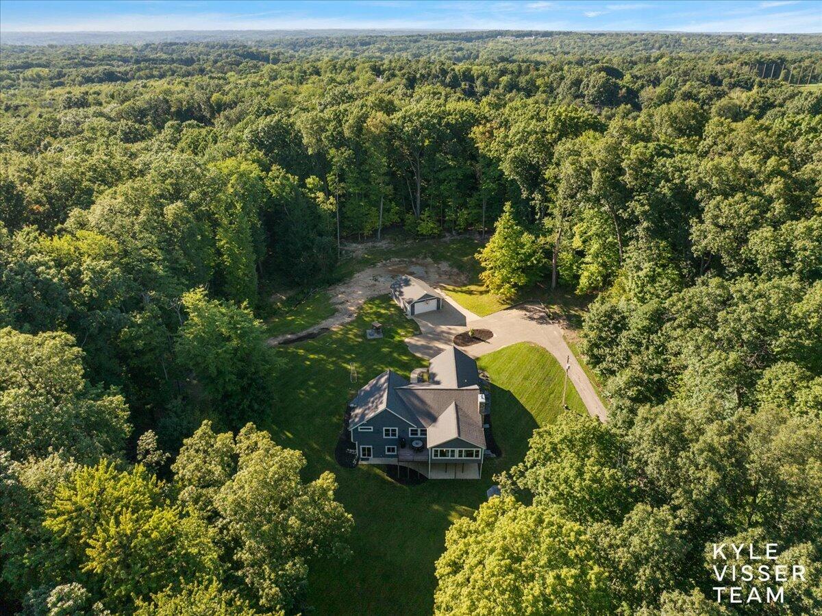 7290 Knapp Street NE Ada MI 49301