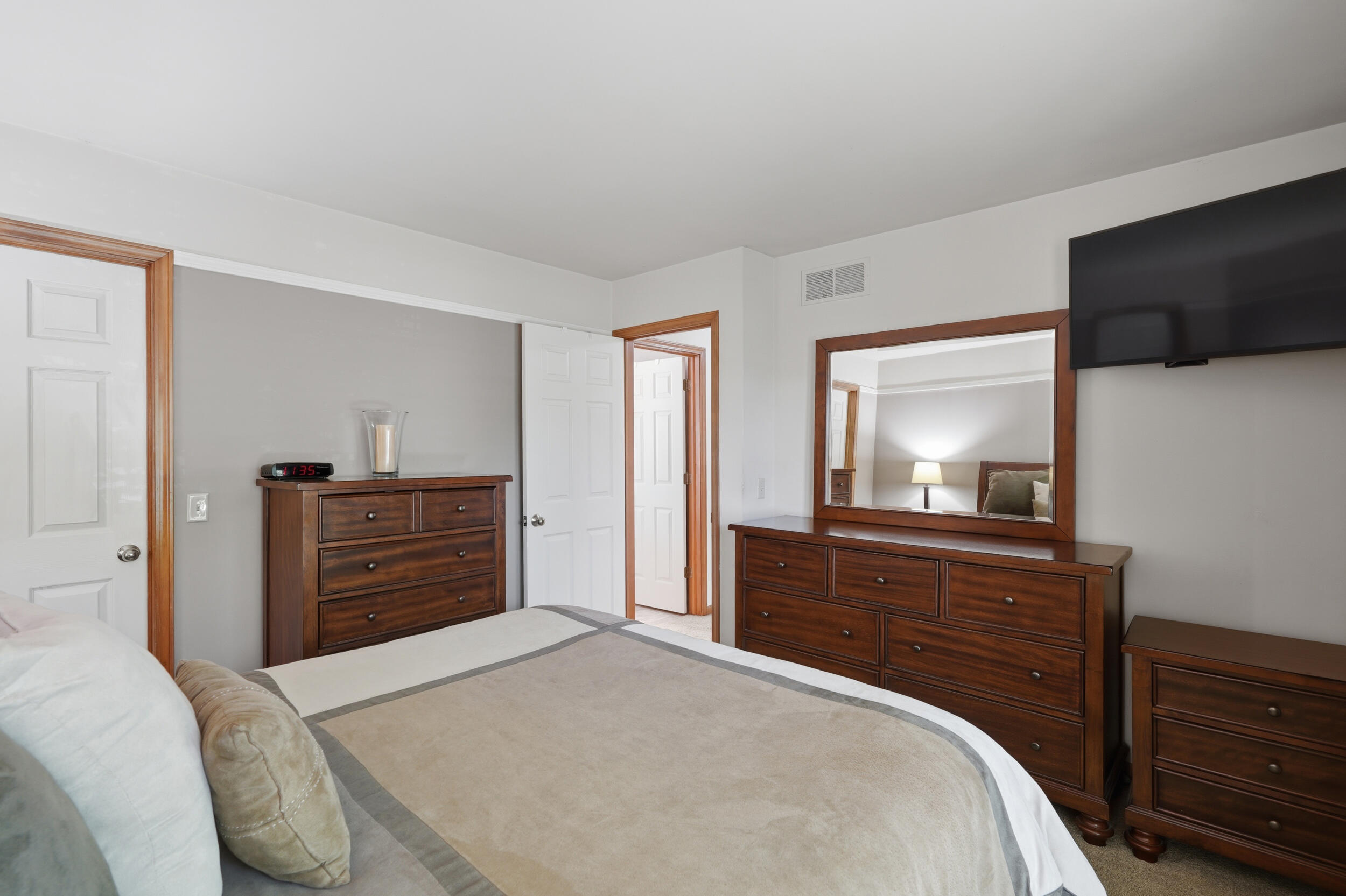 1215 Lori Lane Fenton MI 48430