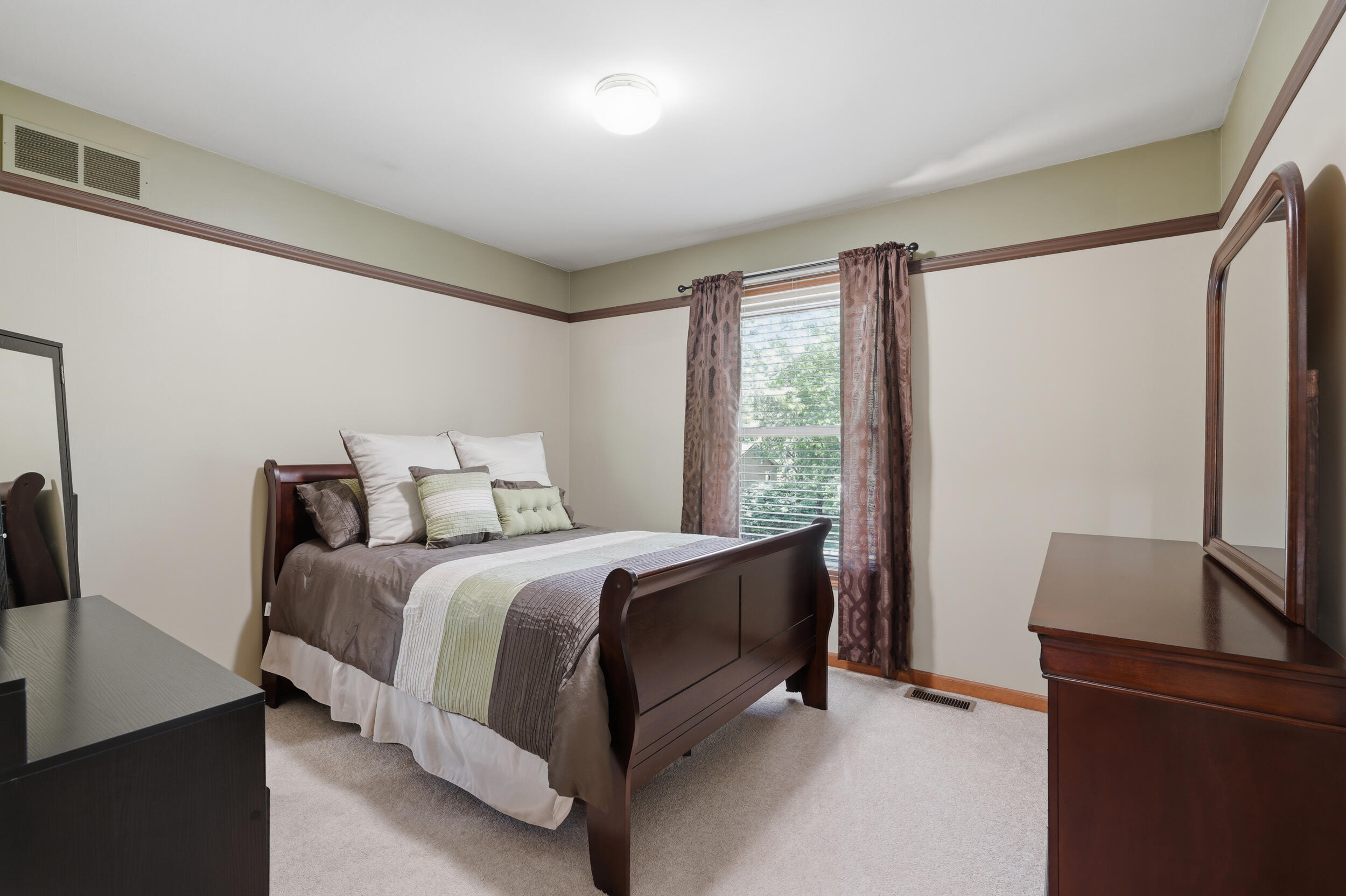 1215 Lori Lane Fenton MI 48430