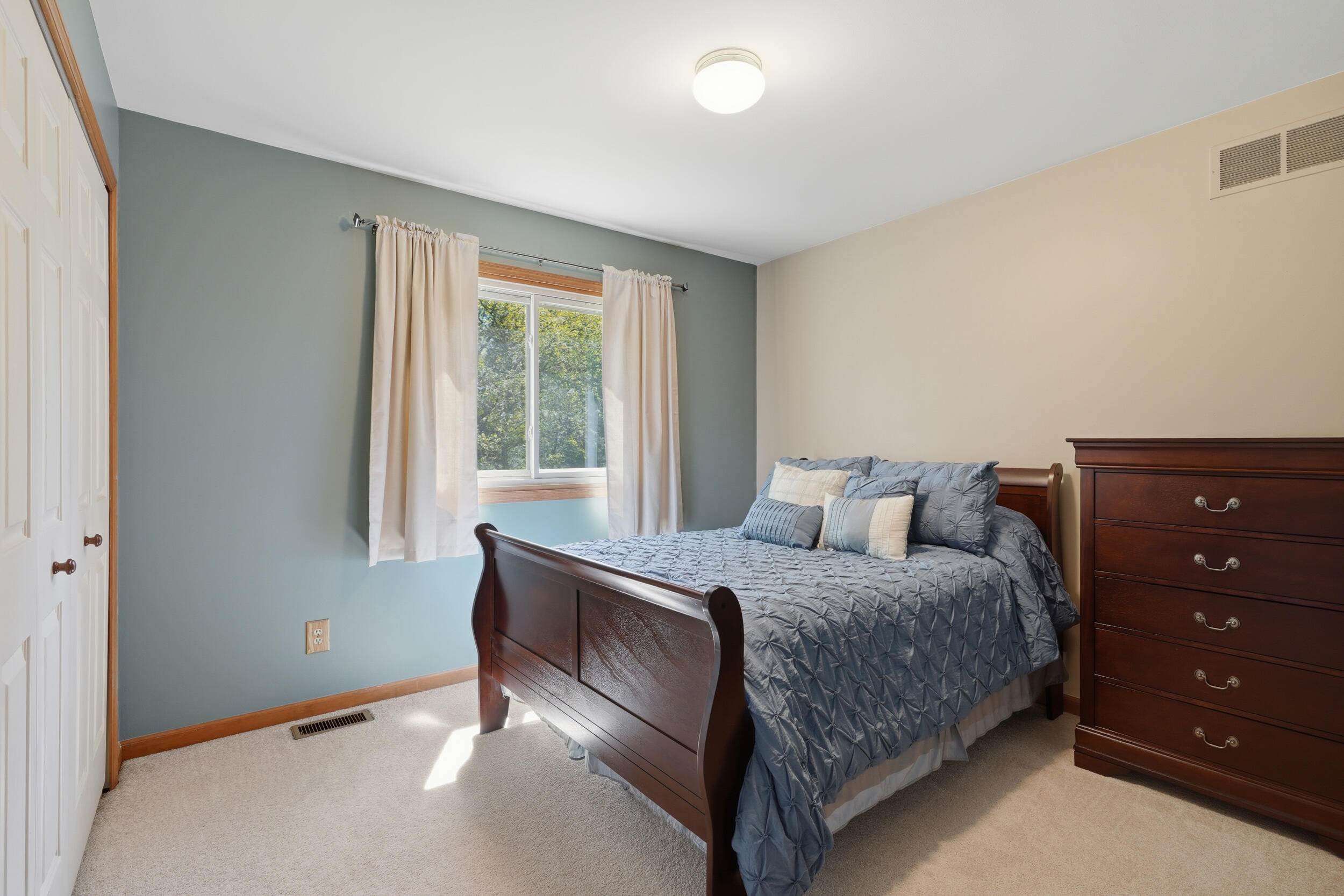 1215 Lori Lane Fenton MI 48430