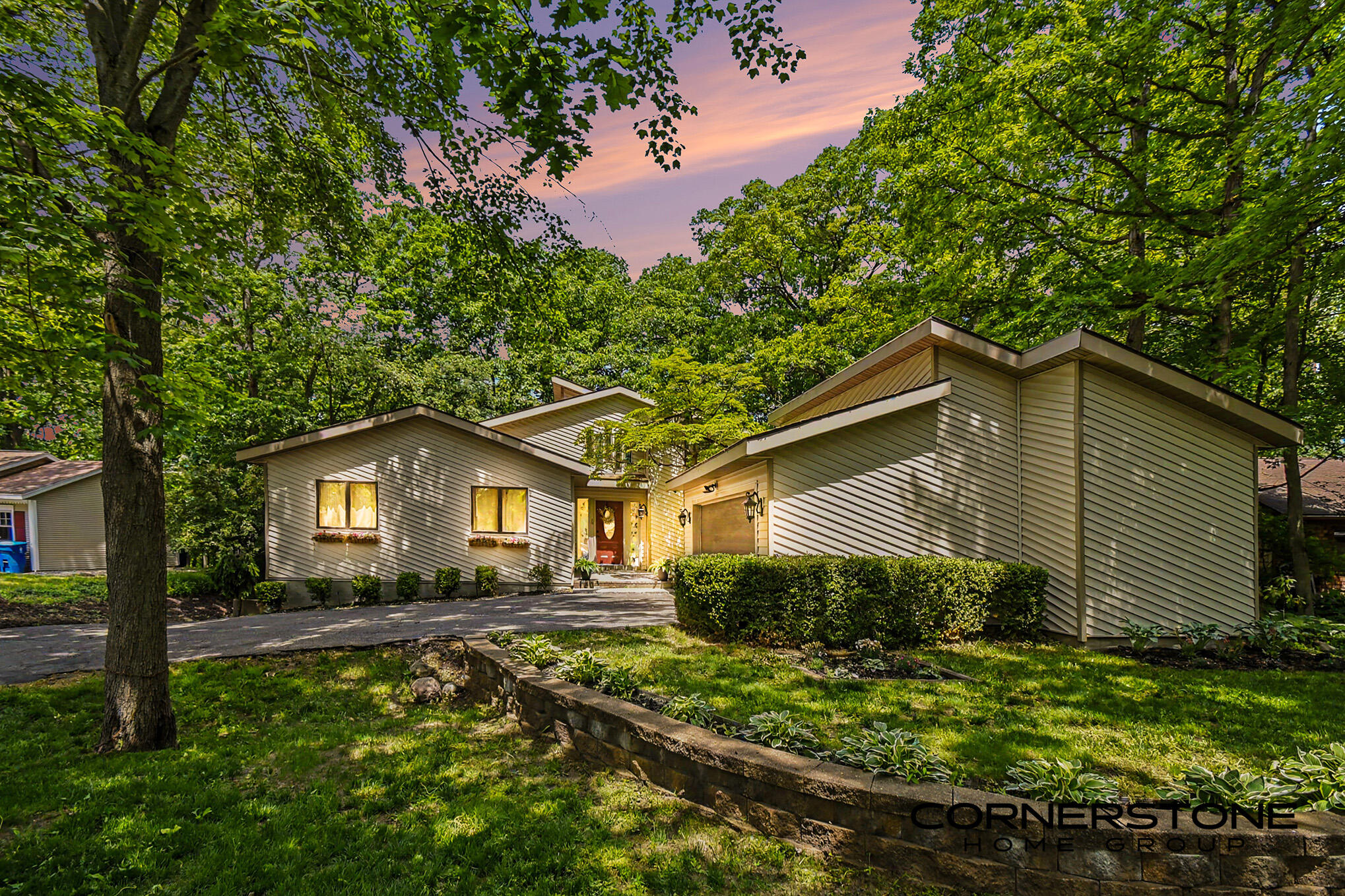 2111 Northridge Drive NE Grand Rapids MI 49525
