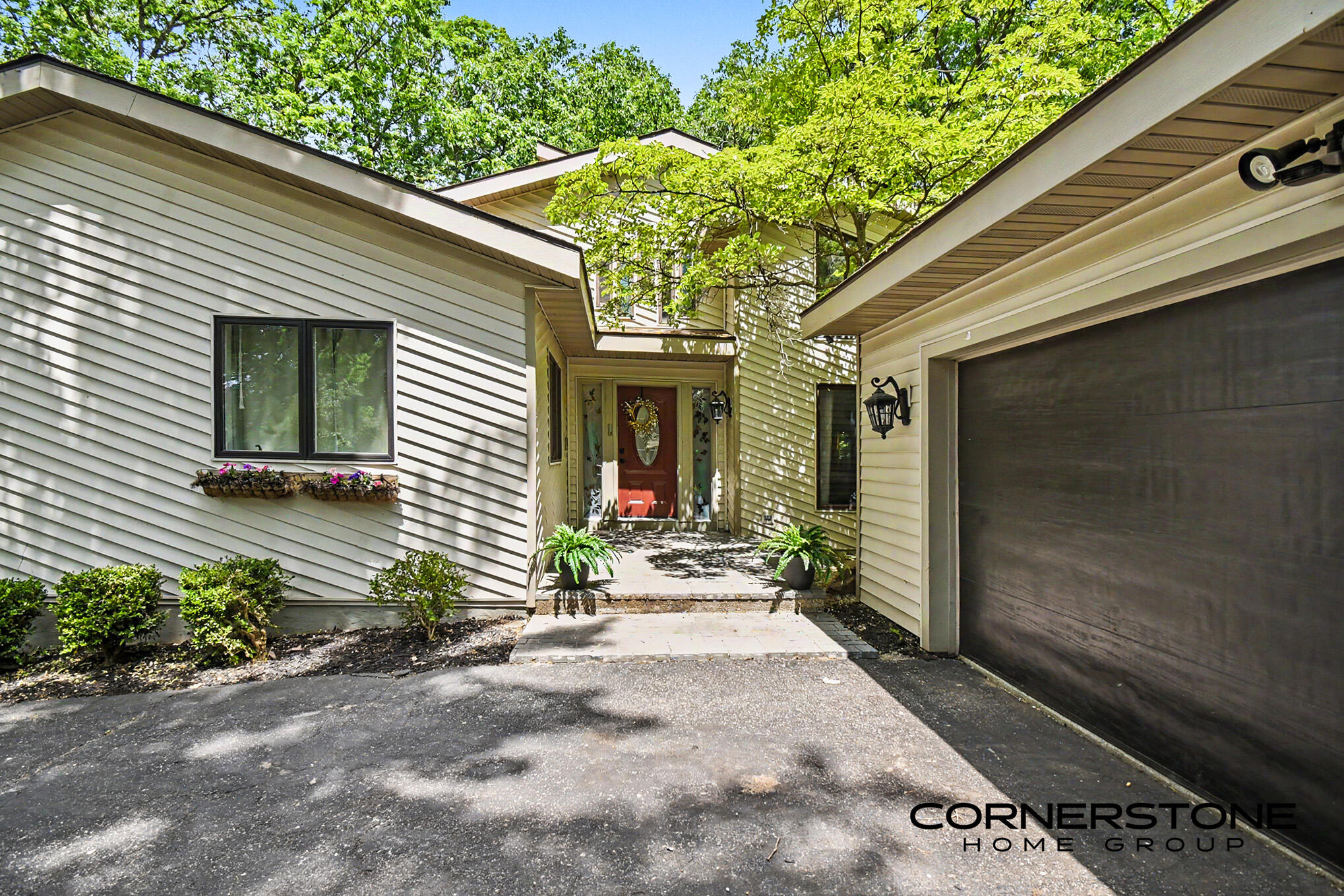 2111 Northridge Drive NE Grand Rapids MI 49525