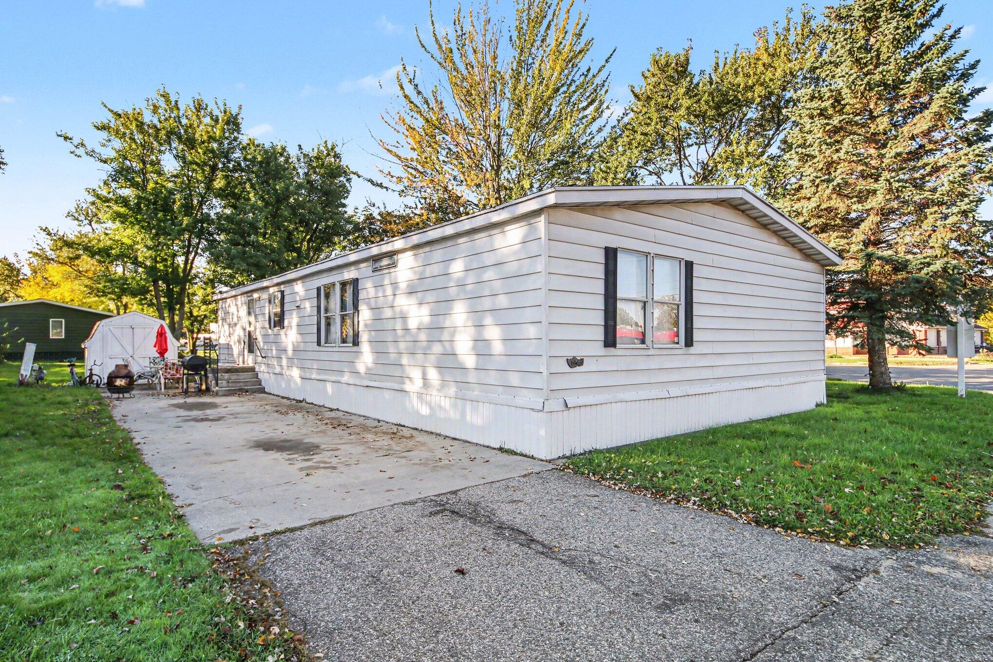1139 Lincoln Avenue Holland MI 49423