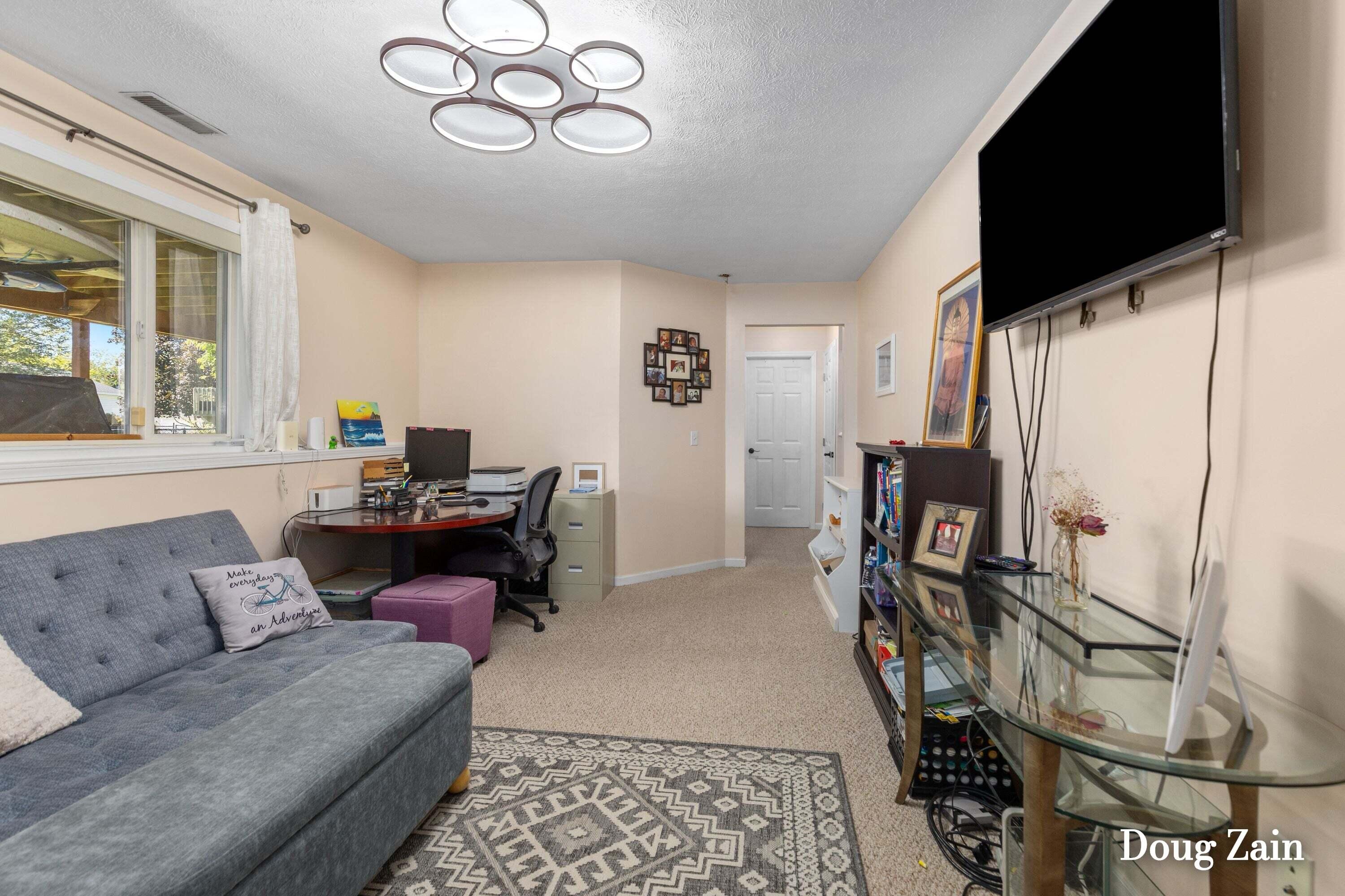1860 Sandrel Drive NE Grand Rapids MI 49505