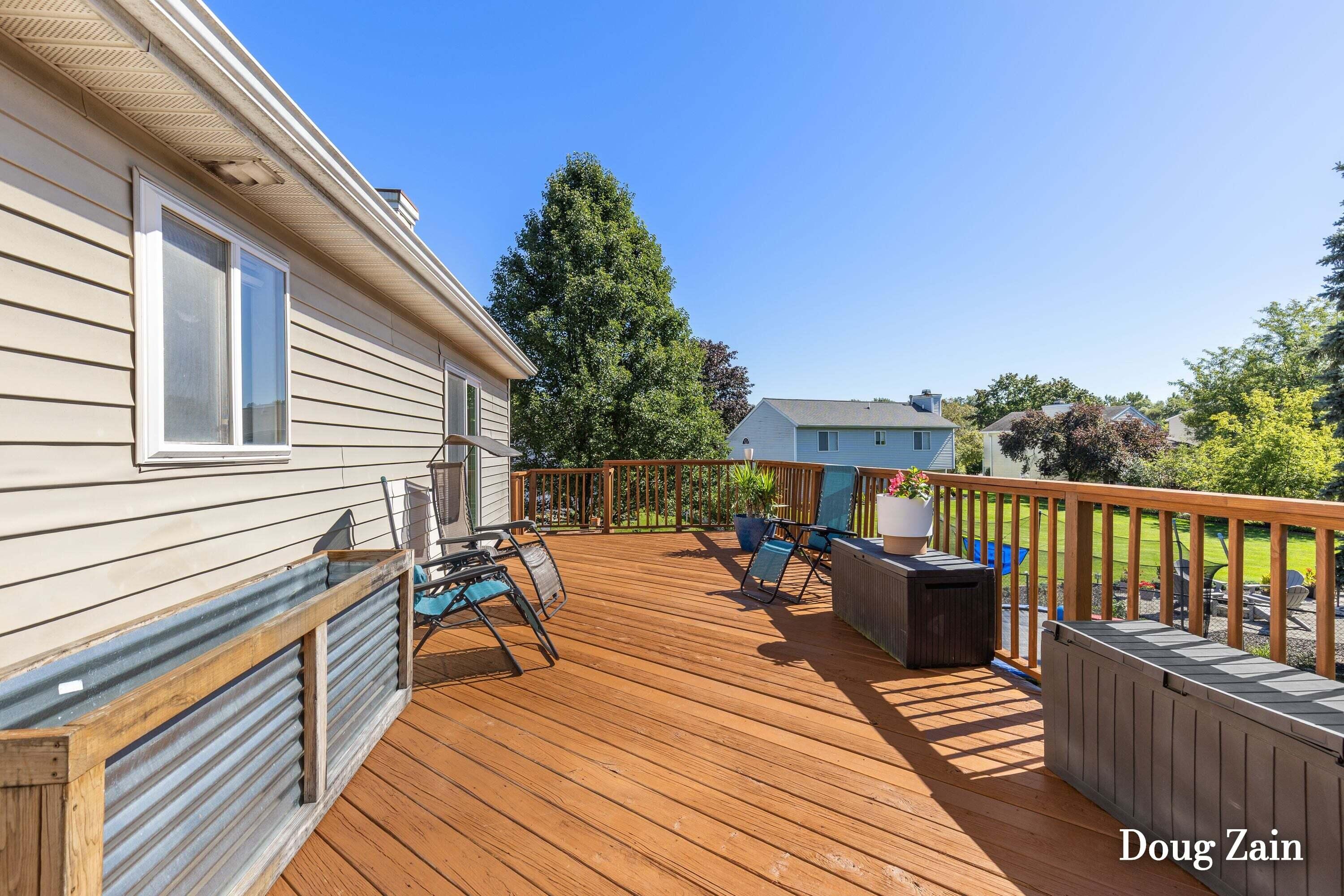 1860 Sandrel Drive NE Grand Rapids MI 49505