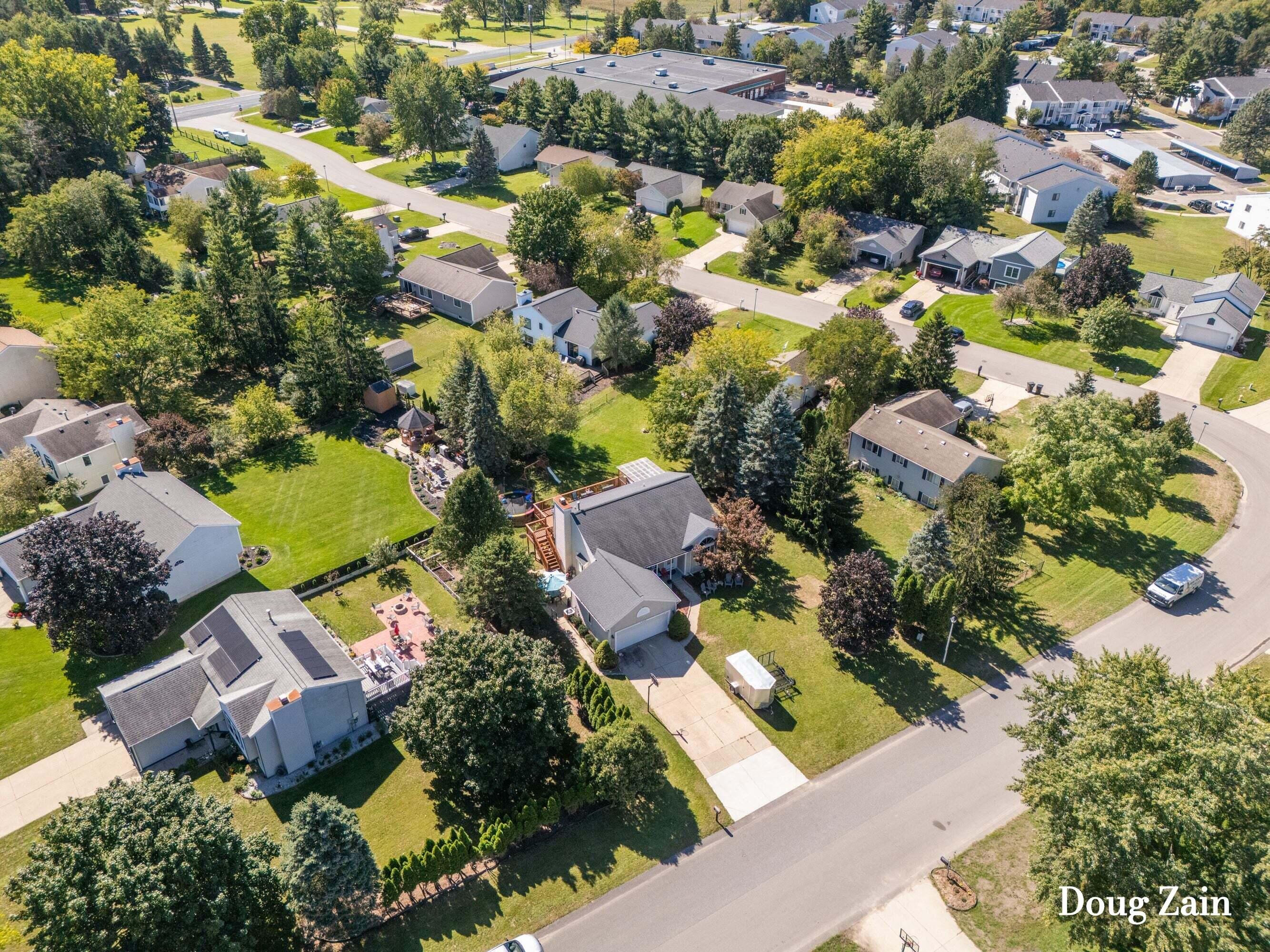1860 Sandrel Drive NE Grand Rapids MI 49505