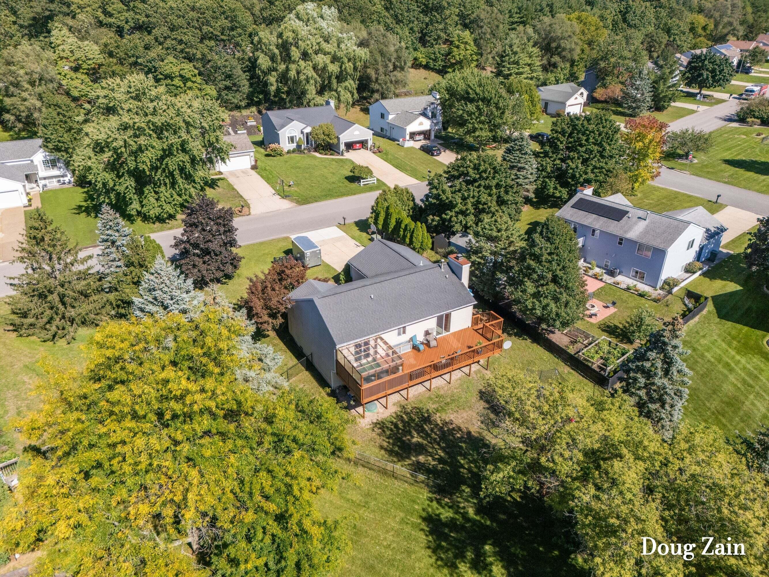 1860 Sandrel Drive NE Grand Rapids MI 49505