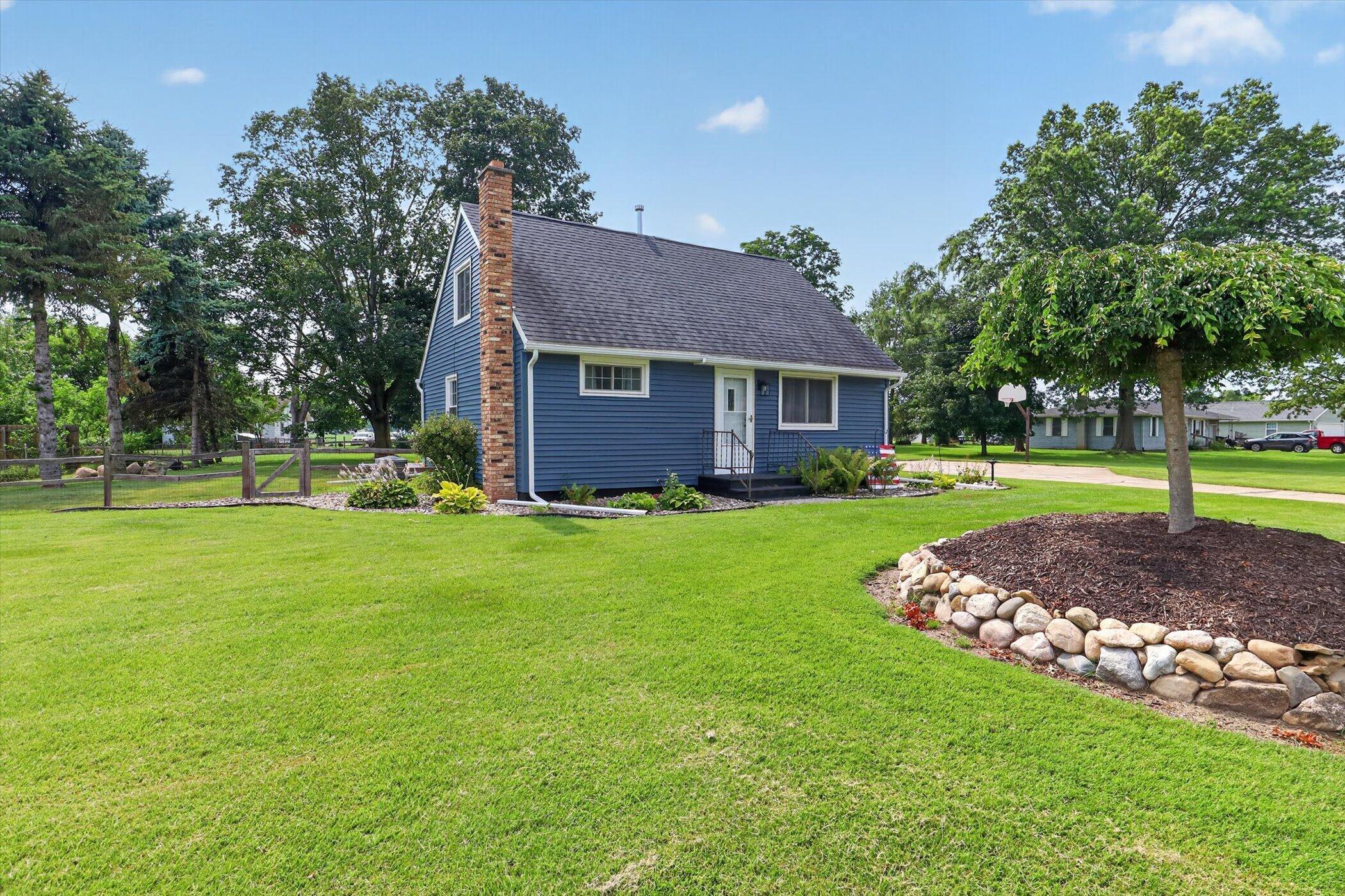 68958 Claire Street Edwardsburg MI 49112
