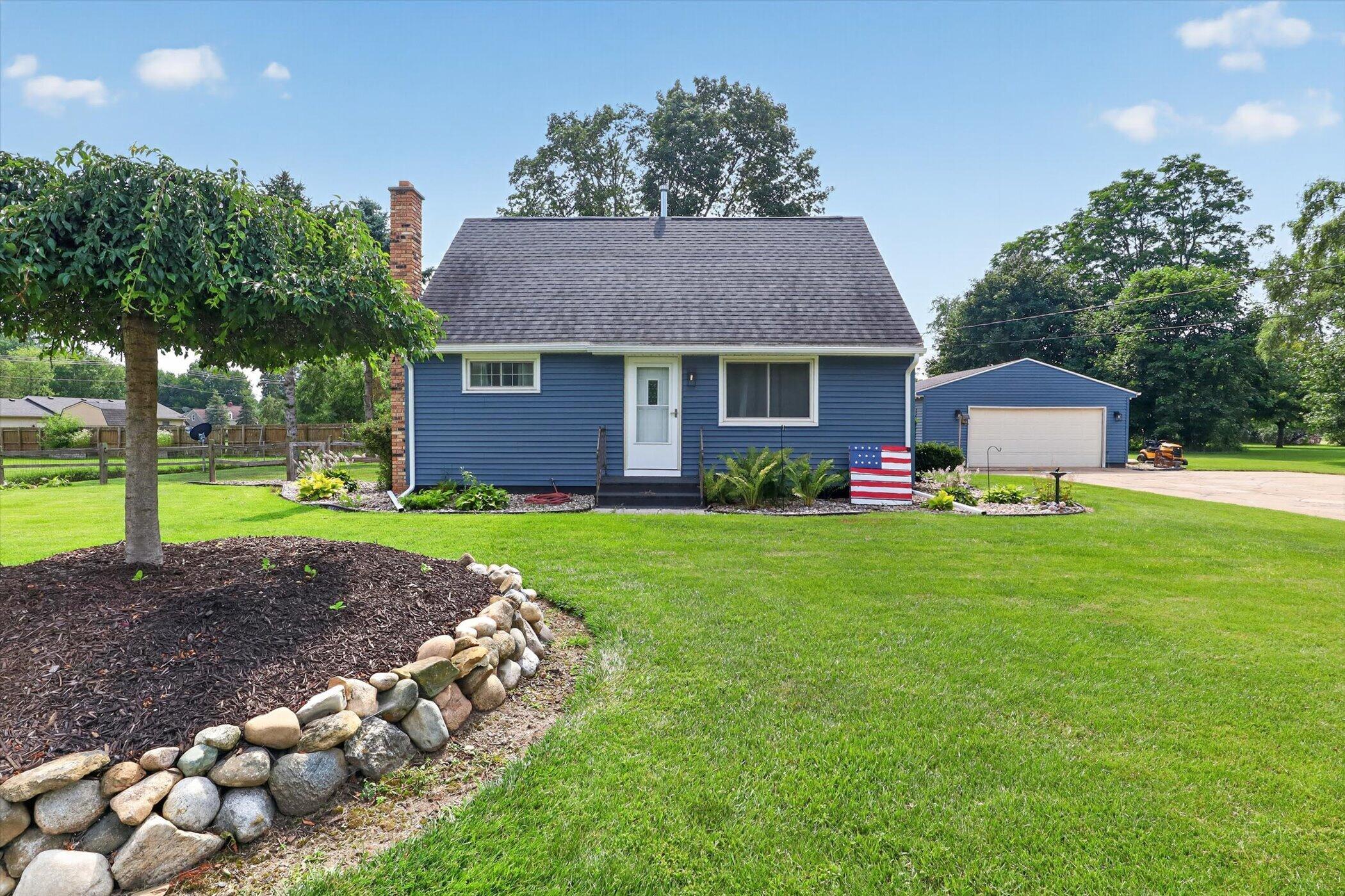 68958 Claire Street Edwardsburg MI 49112