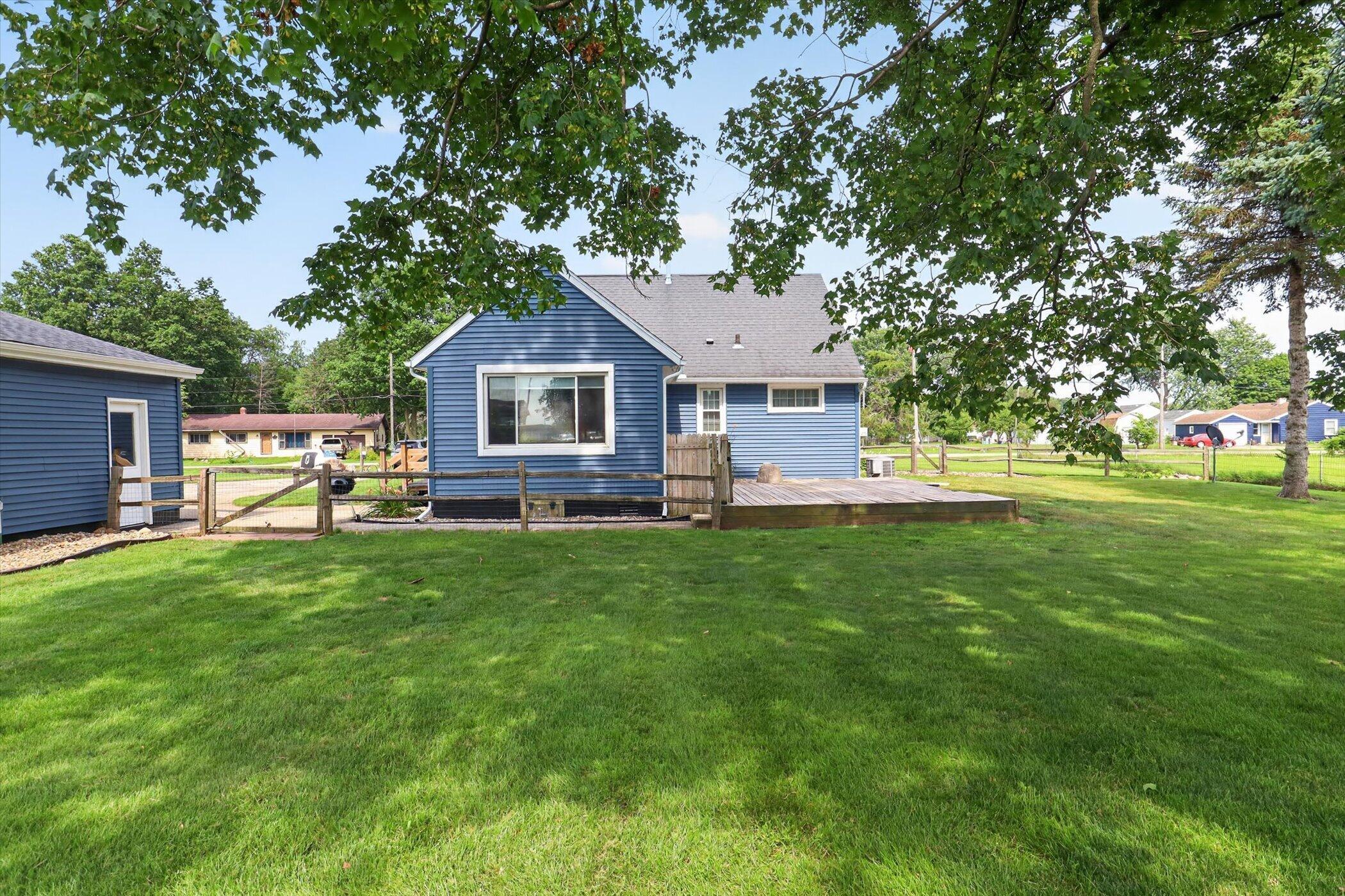 68958 Claire Street Edwardsburg MI 49112