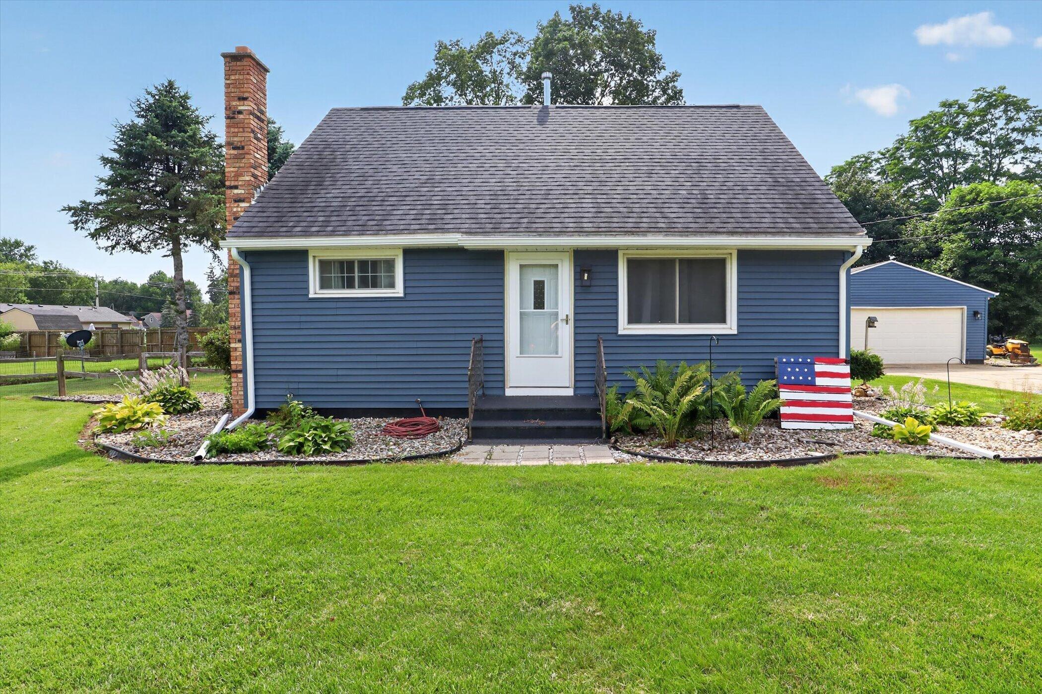68958 Claire Street Edwardsburg MI 49112