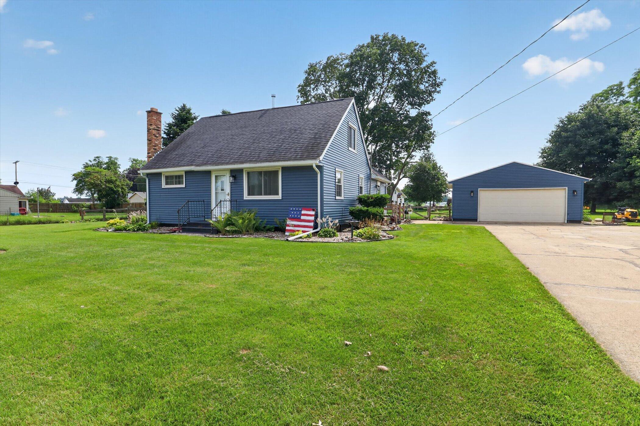 68958 Claire Street Edwardsburg MI 49112