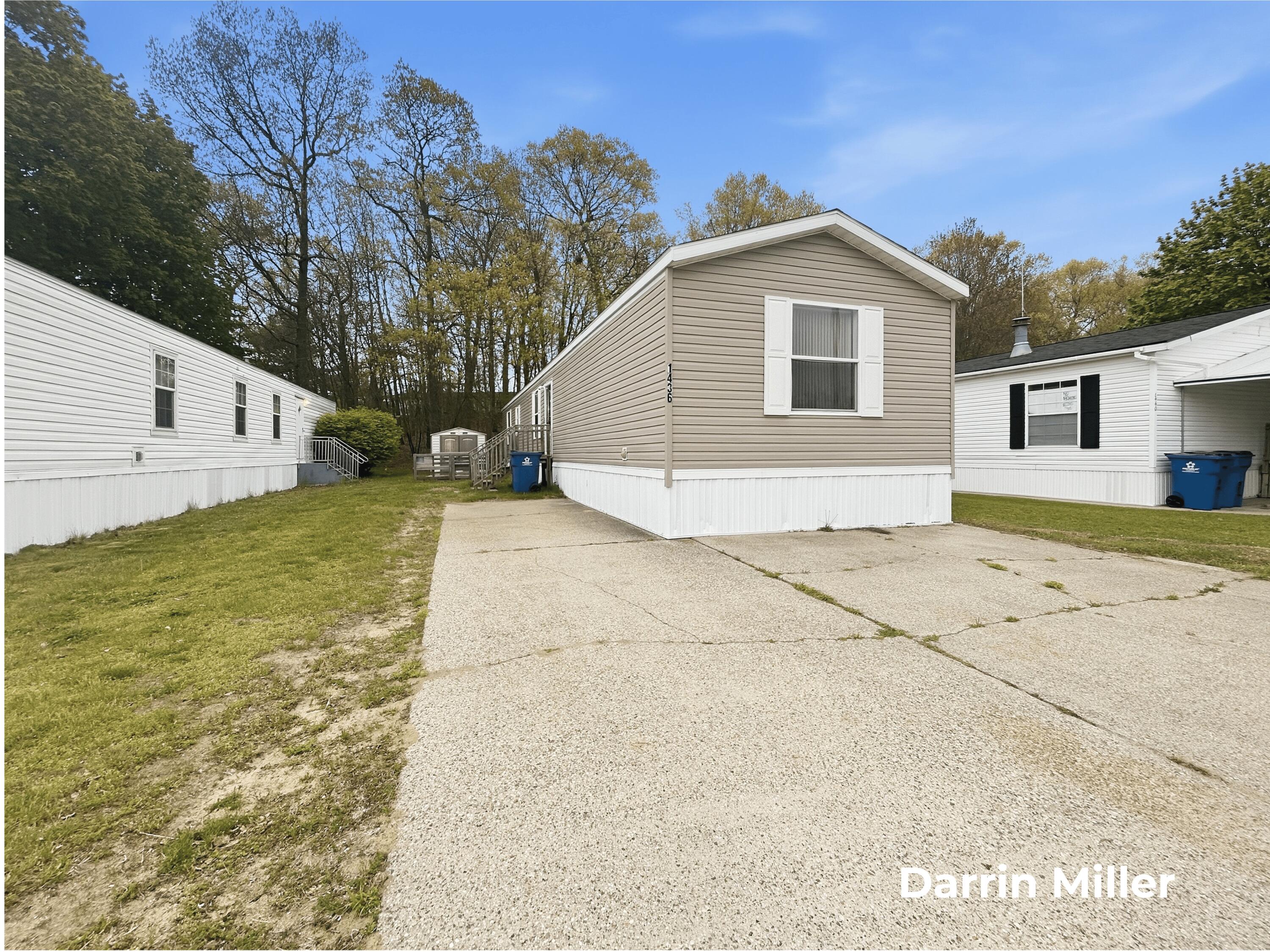 1436 Sarnia Street Norton Shores MI 49444