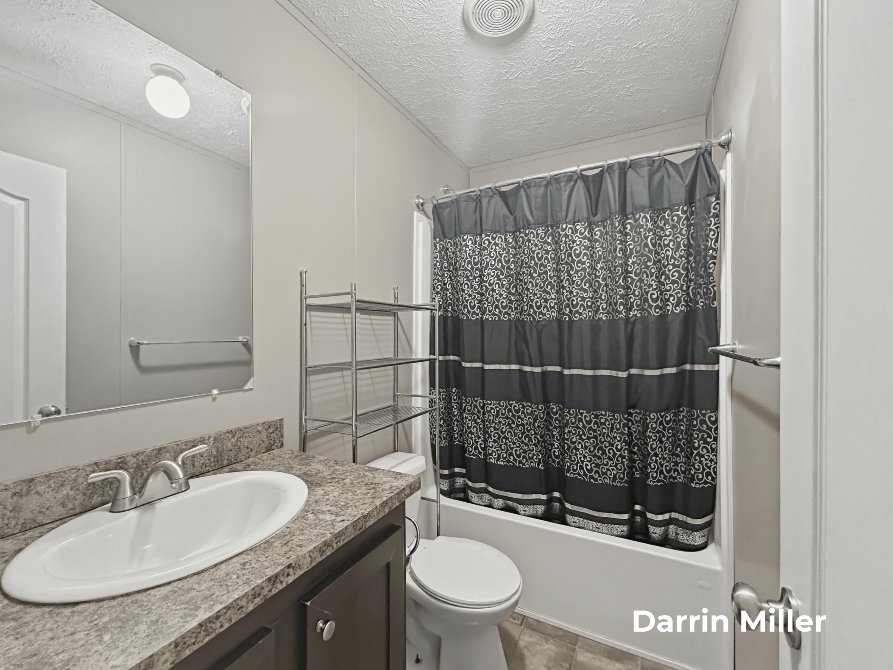 1436 Sarnia Street Norton Shores MI 49444