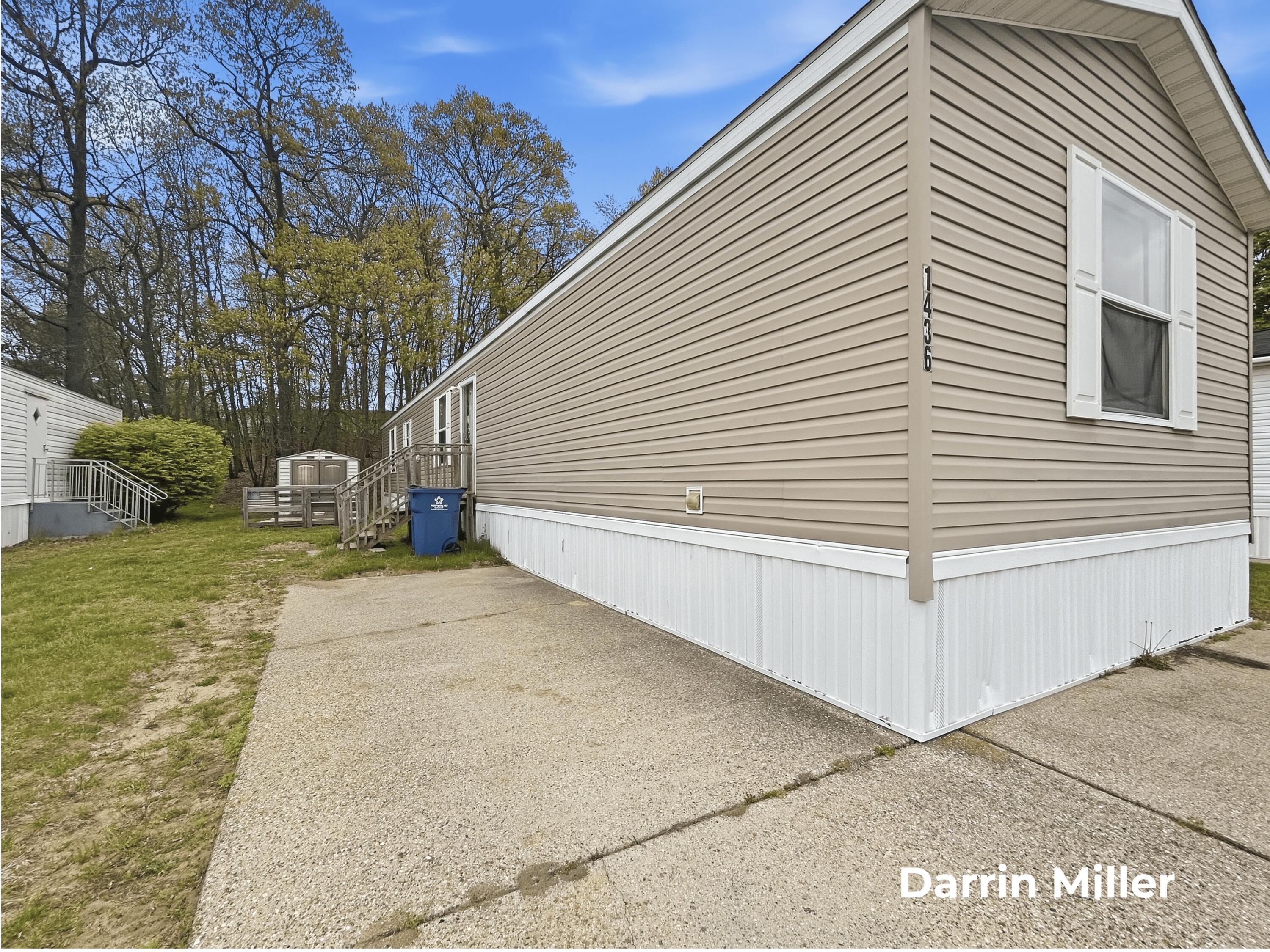 1436 Sarnia Street Norton Shores MI 49444