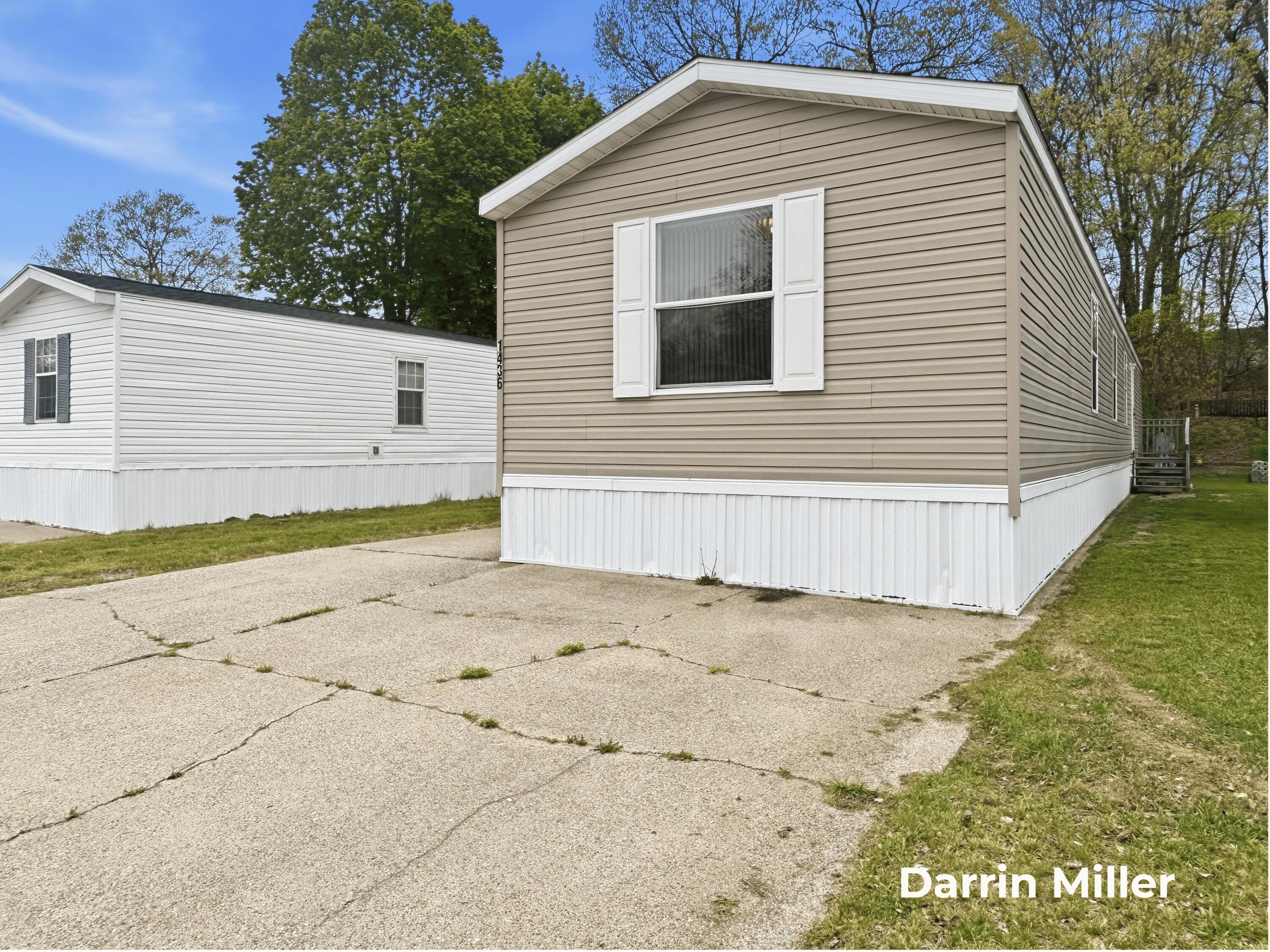 1436 Sarnia Street Norton Shores MI 49444
