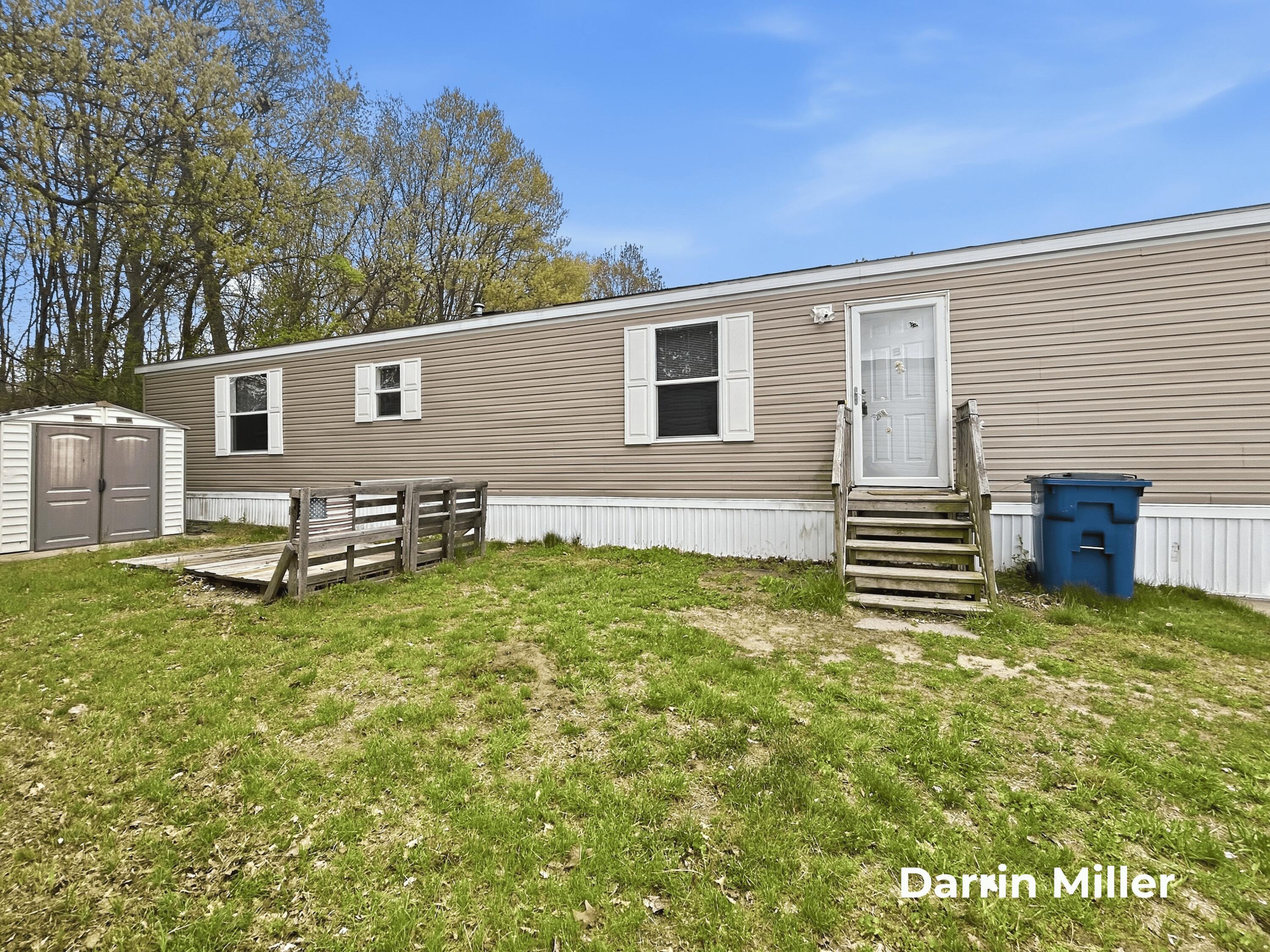1436 Sarnia Street Norton Shores MI 49444