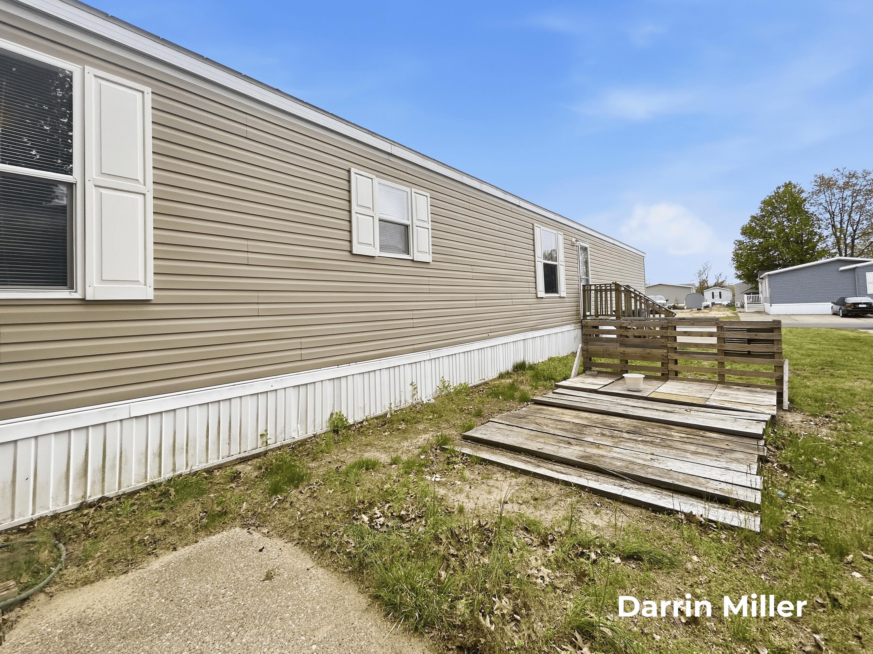 1436 Sarnia Street Norton Shores MI 49444