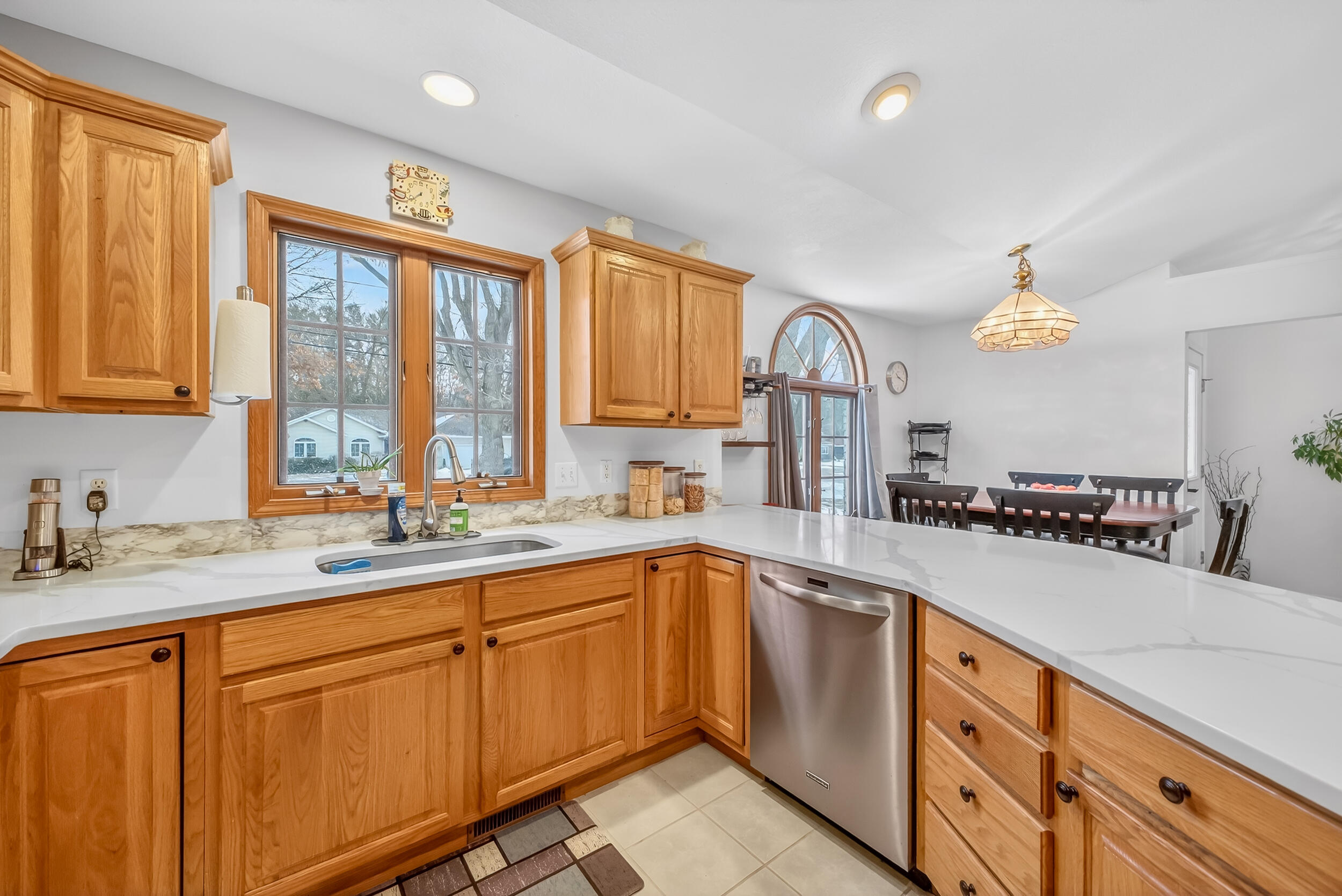 975 Glenwood Avenue Muskegon MI 49445