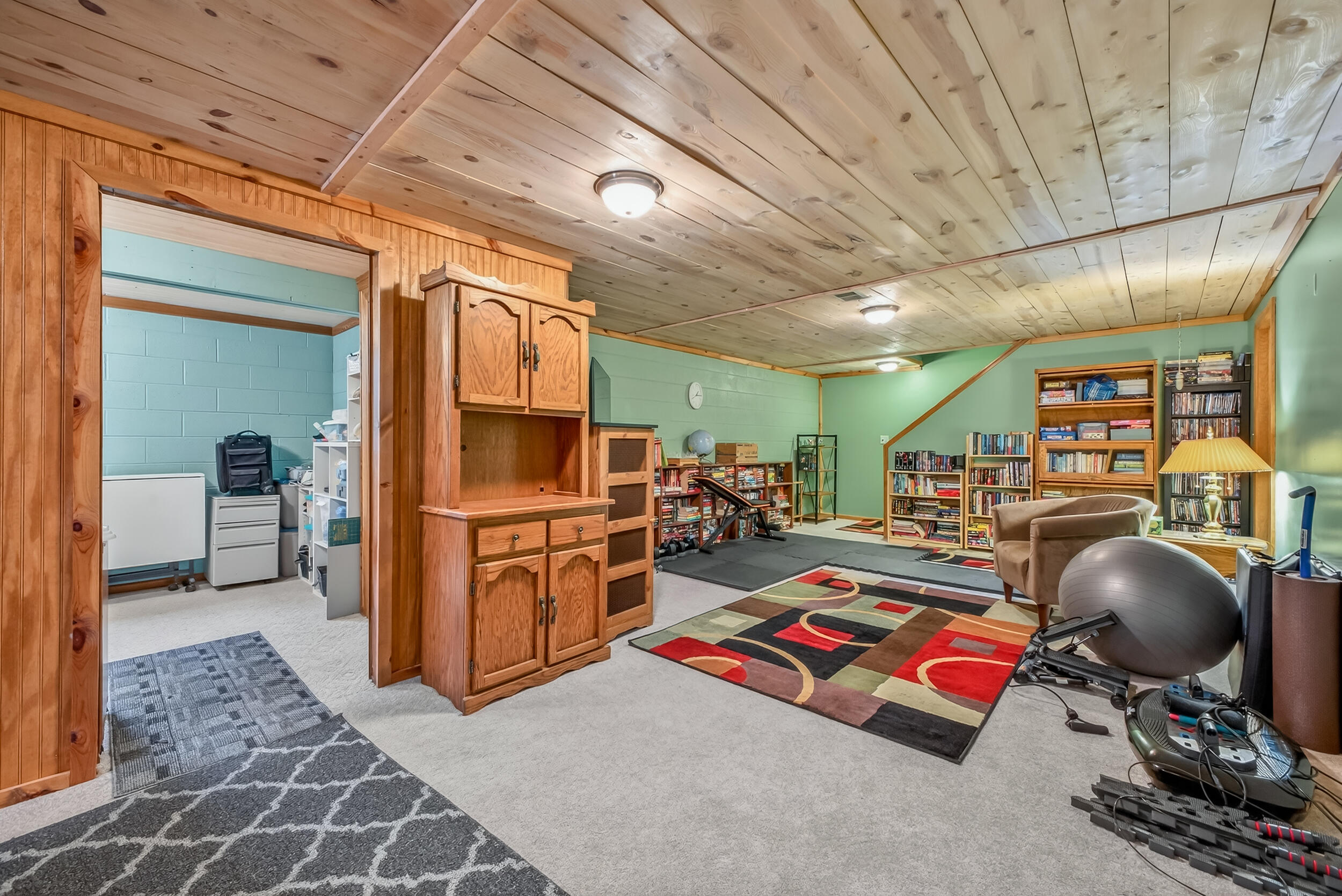 975 Glenwood Avenue Muskegon MI 49445
