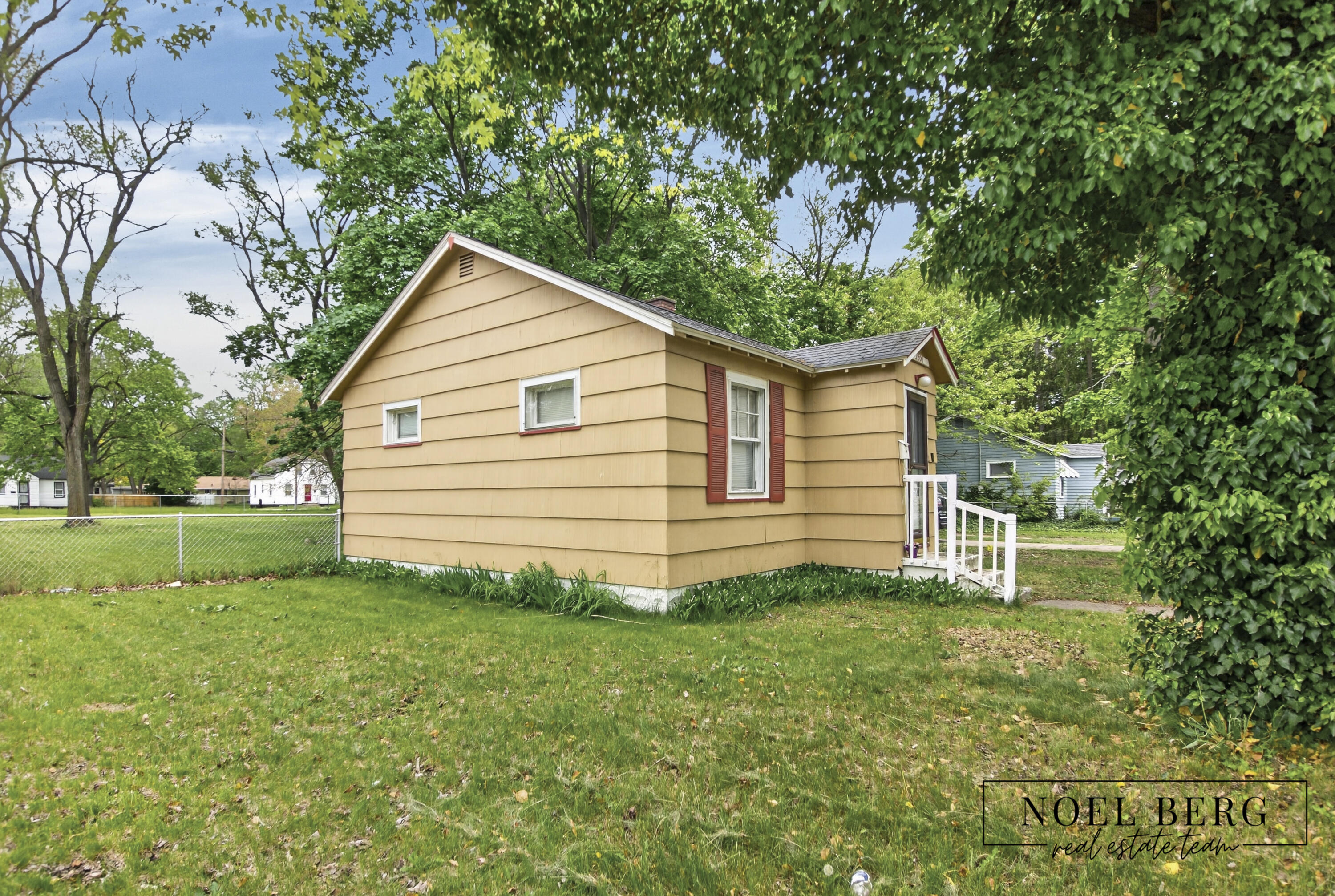 3300 8th Street Muskegon MI 49444