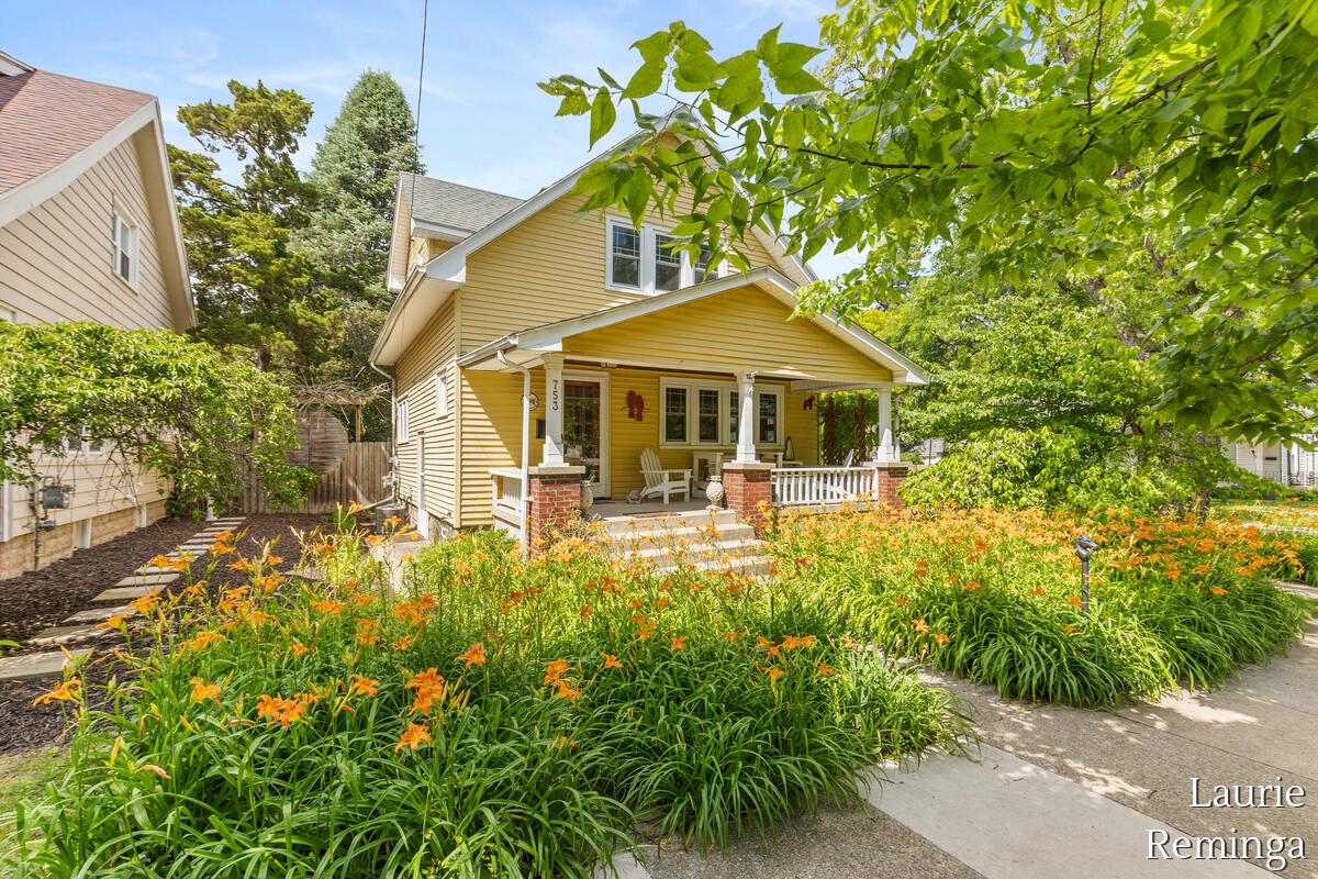 753 Lyon Street NE Grand Rapids MI 49503