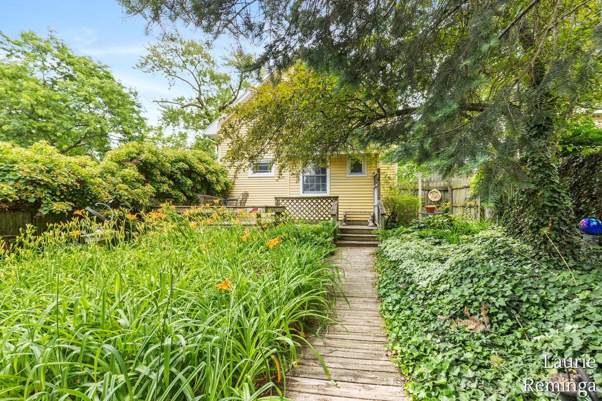 753 Lyon Street NE Grand Rapids MI 49503