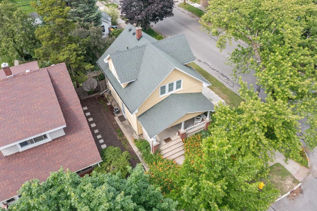 753 Lyon Street NE Grand Rapids MI 49503