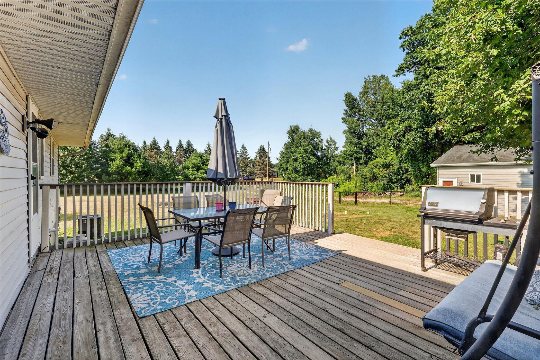 7489 Tiffany Avenue NE Rockford MI 49341