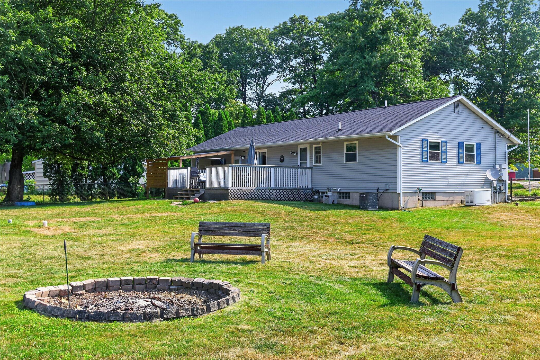 7489 Tiffany Avenue NE Rockford MI 49341