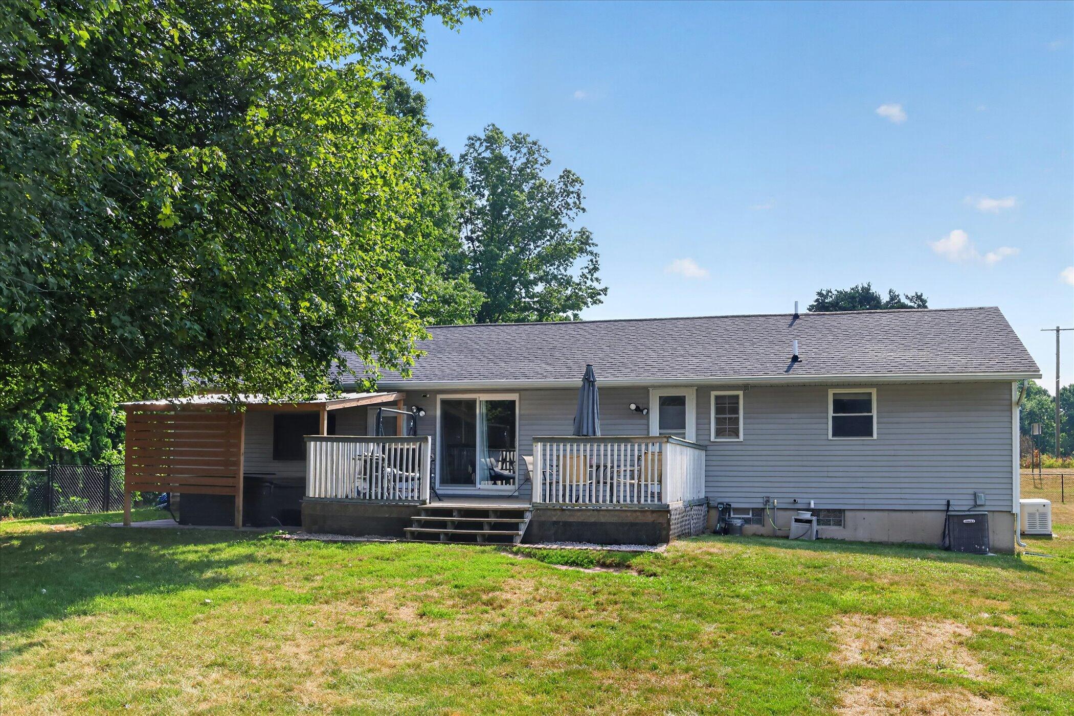 7489 Tiffany Avenue NE Rockford MI 49341