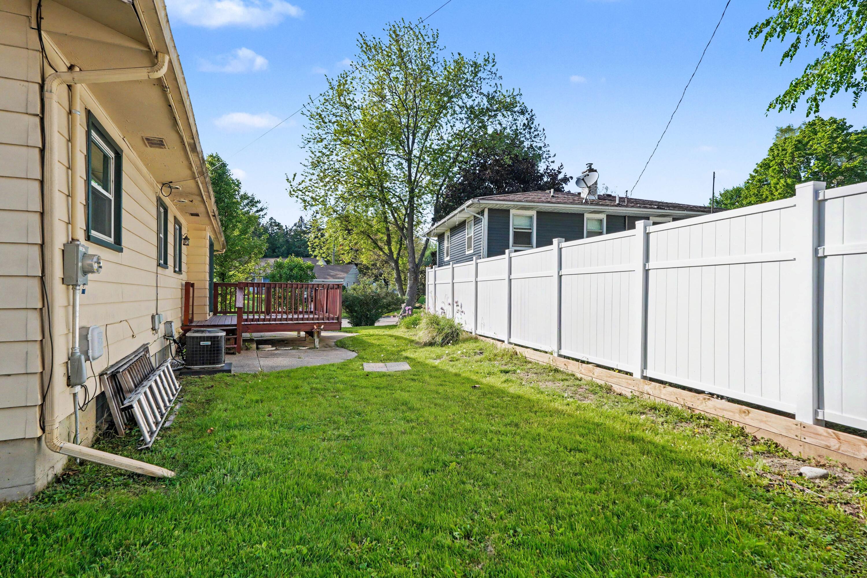 2155 Tremont Boulevard NW Grand Rapids MI 49504