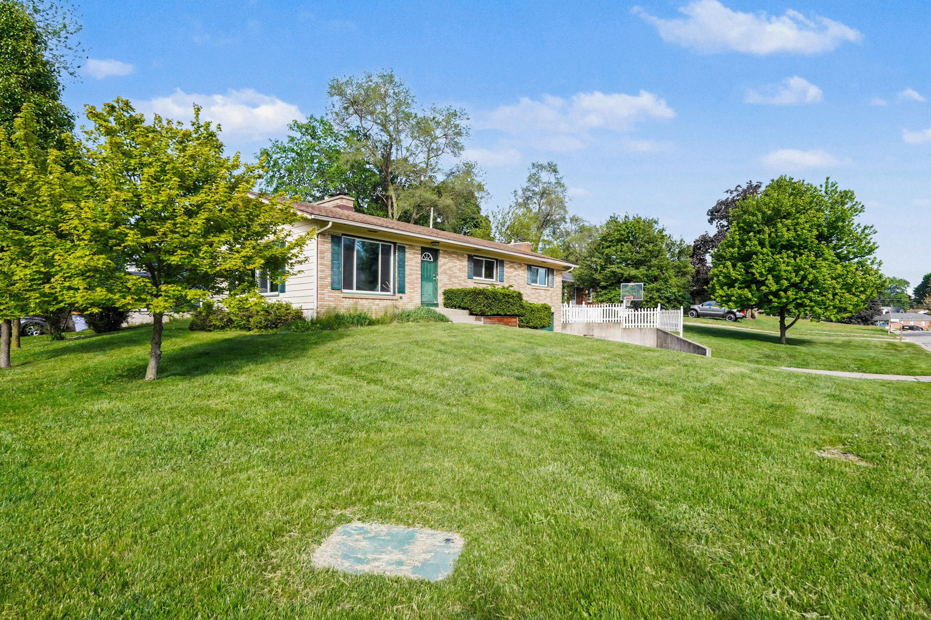 2155 Tremont Boulevard NW Grand Rapids MI 49504