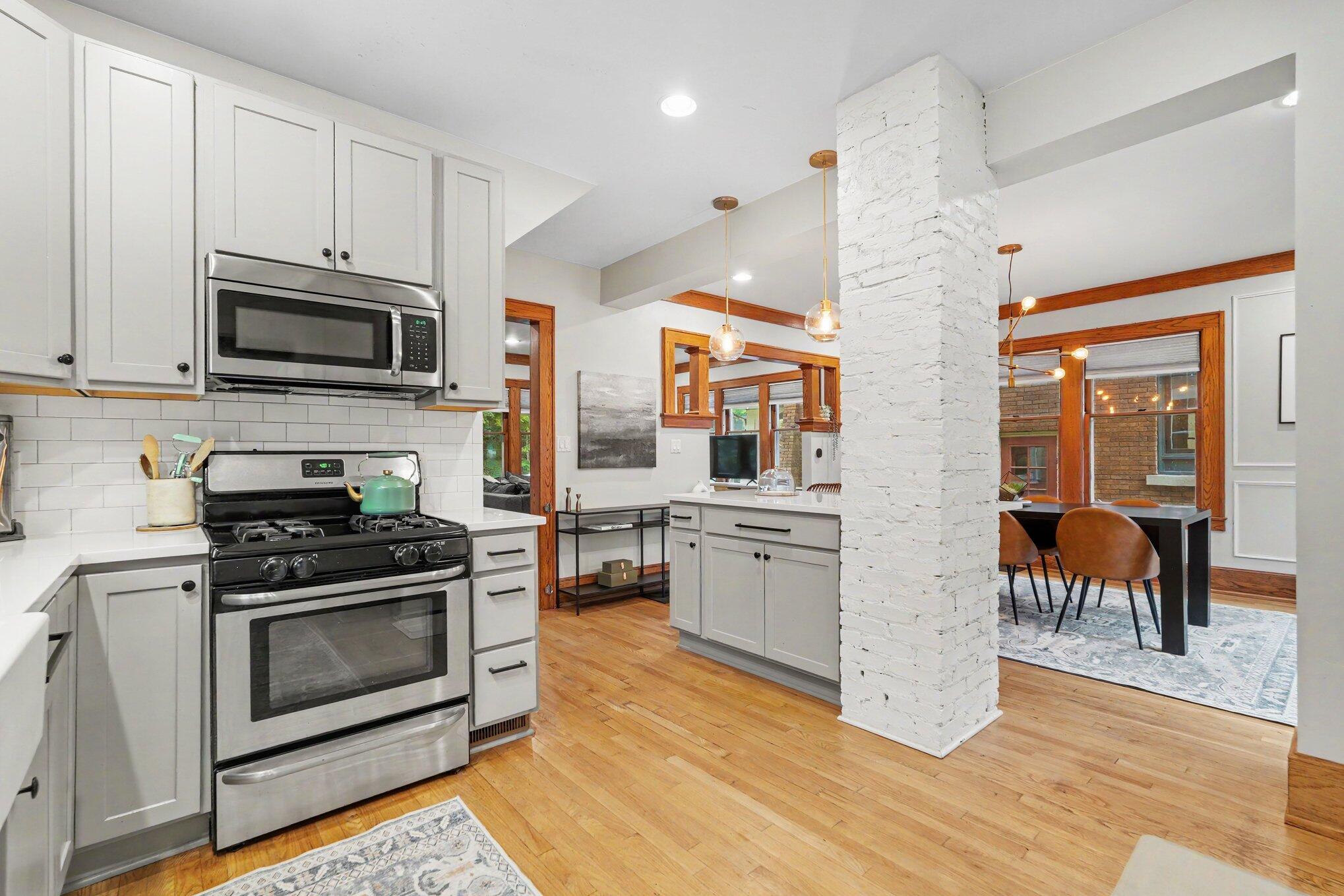 15 Auburn Avenue SE Grand Rapids MI 49506