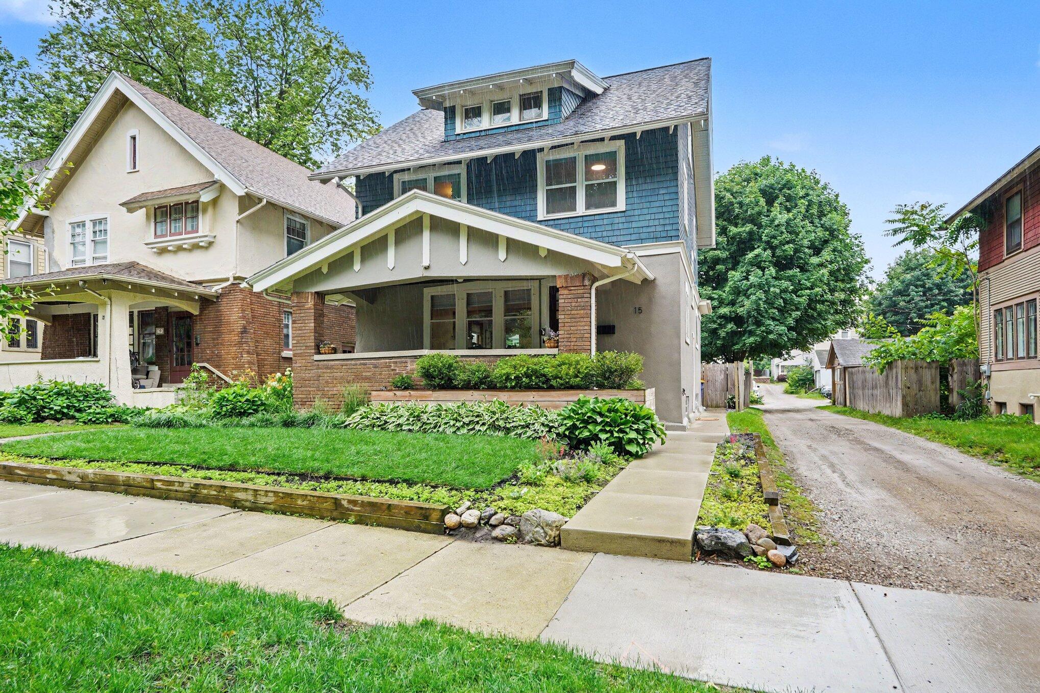 15 Auburn Avenue SE Grand Rapids MI 49506