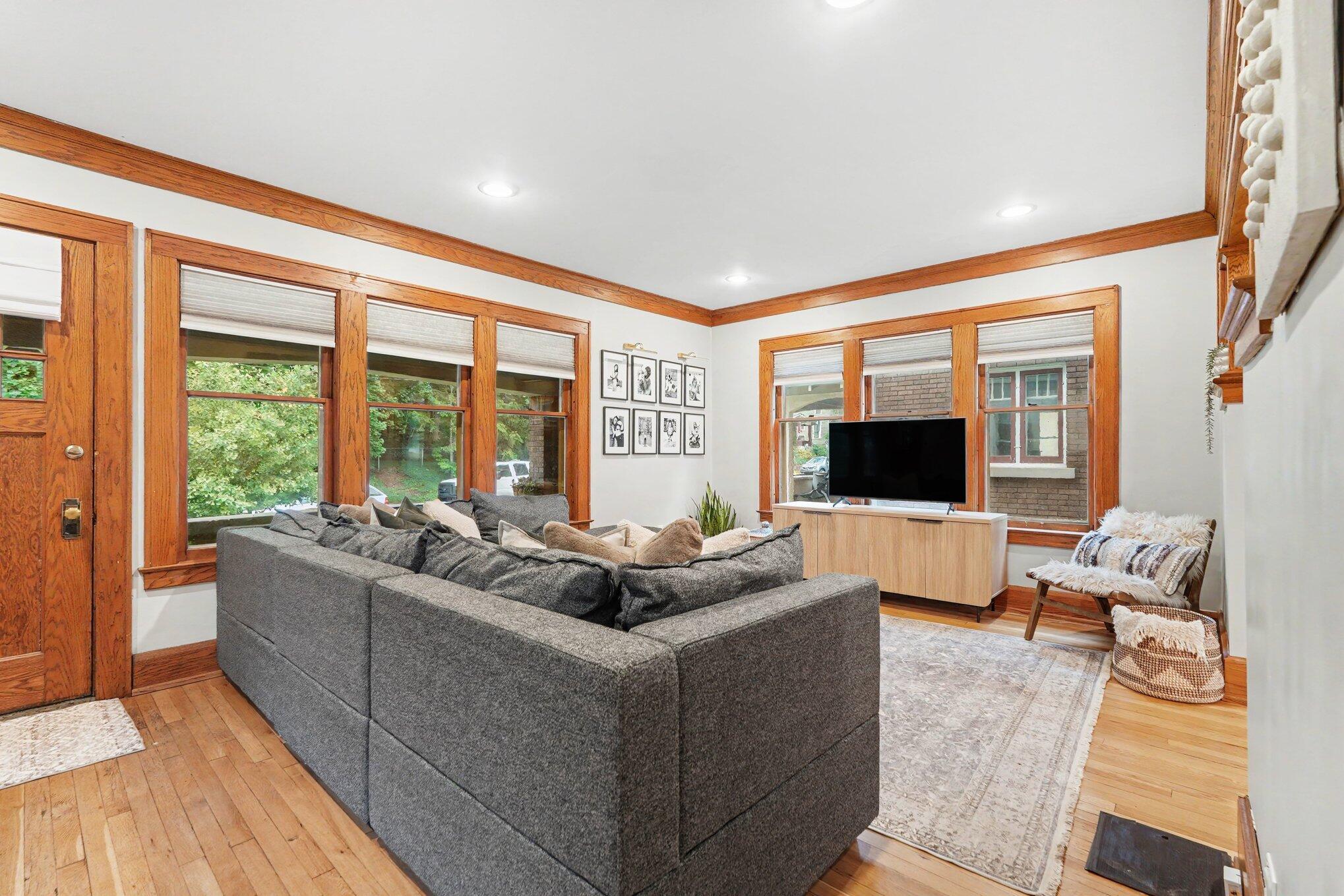 15 Auburn Avenue SE Grand Rapids MI 49506
