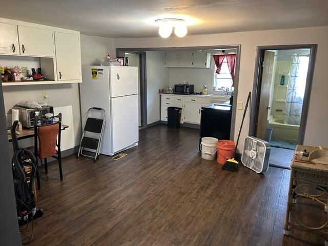 1984 Greenly Avenue Benton Harbor MI 49022