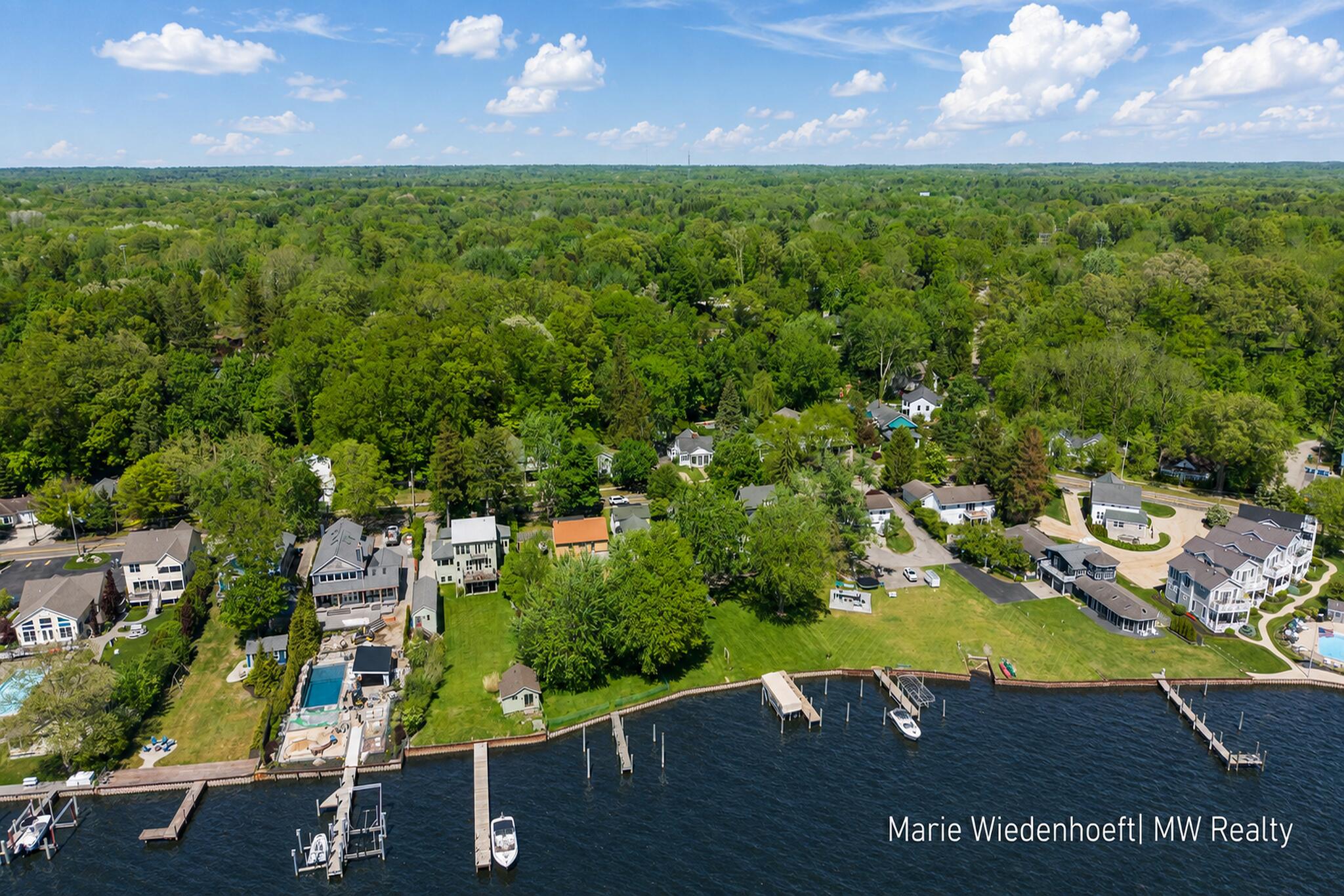722 Lake Street Saugatuck MI 49453