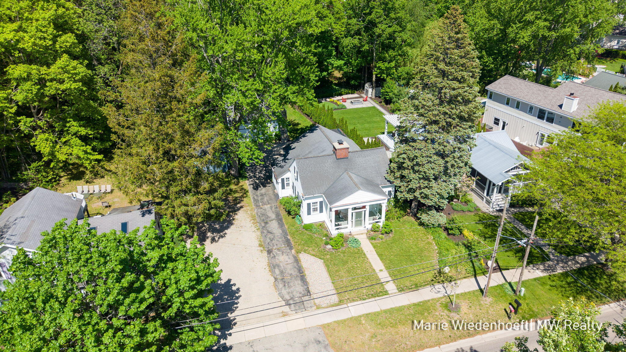 722 Lake Street Saugatuck MI 49453