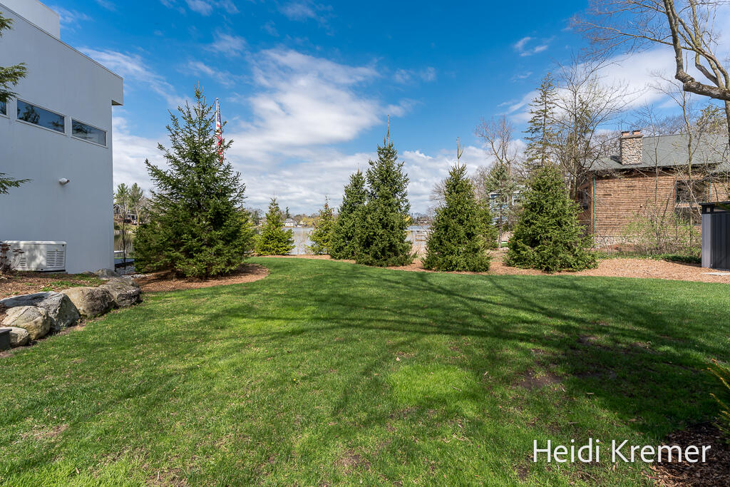 2401 4 Mile Road NE Grand Rapids MI 49525