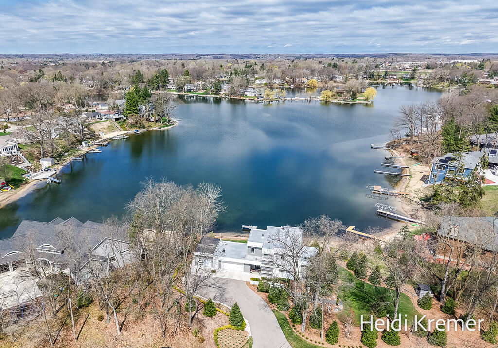 2401 4 Mile Road NE Grand Rapids MI 49525