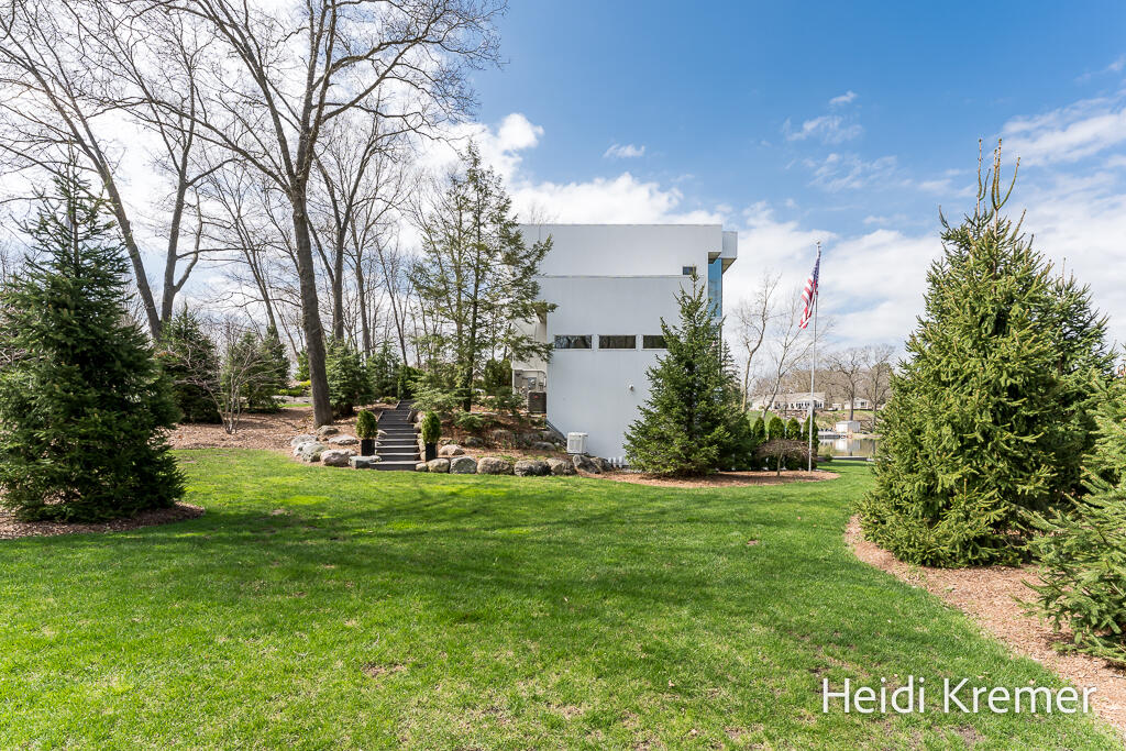 2401 4 Mile Road NE Grand Rapids MI 49525