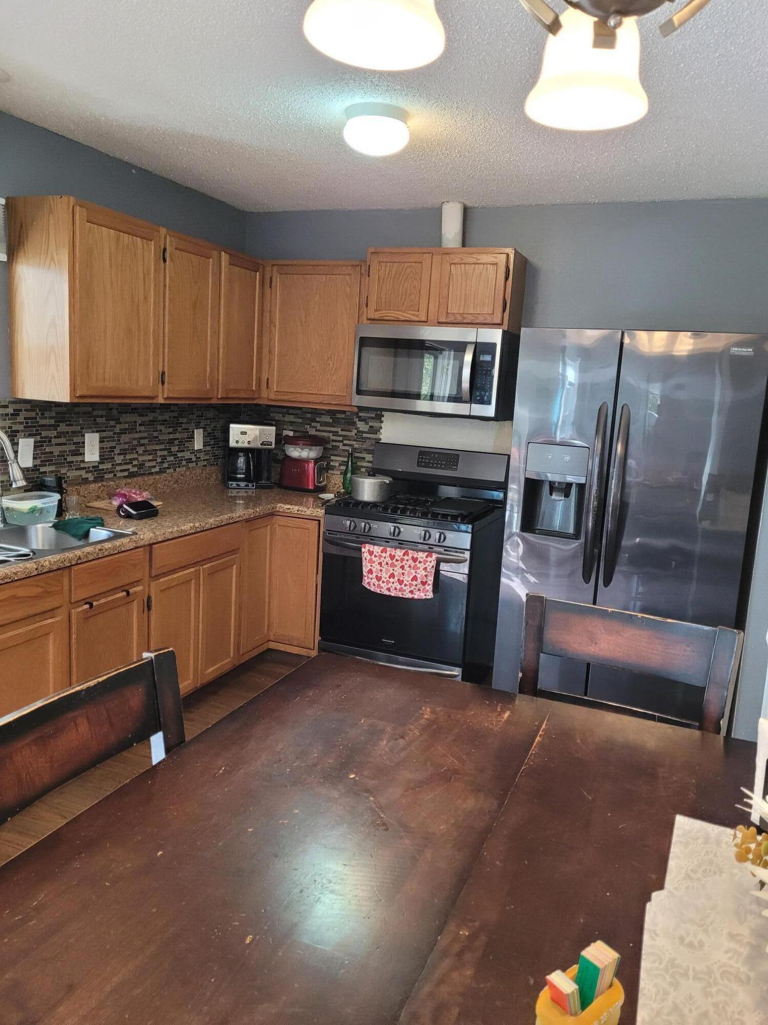 1097 W 32nd Street Holland MI 49423