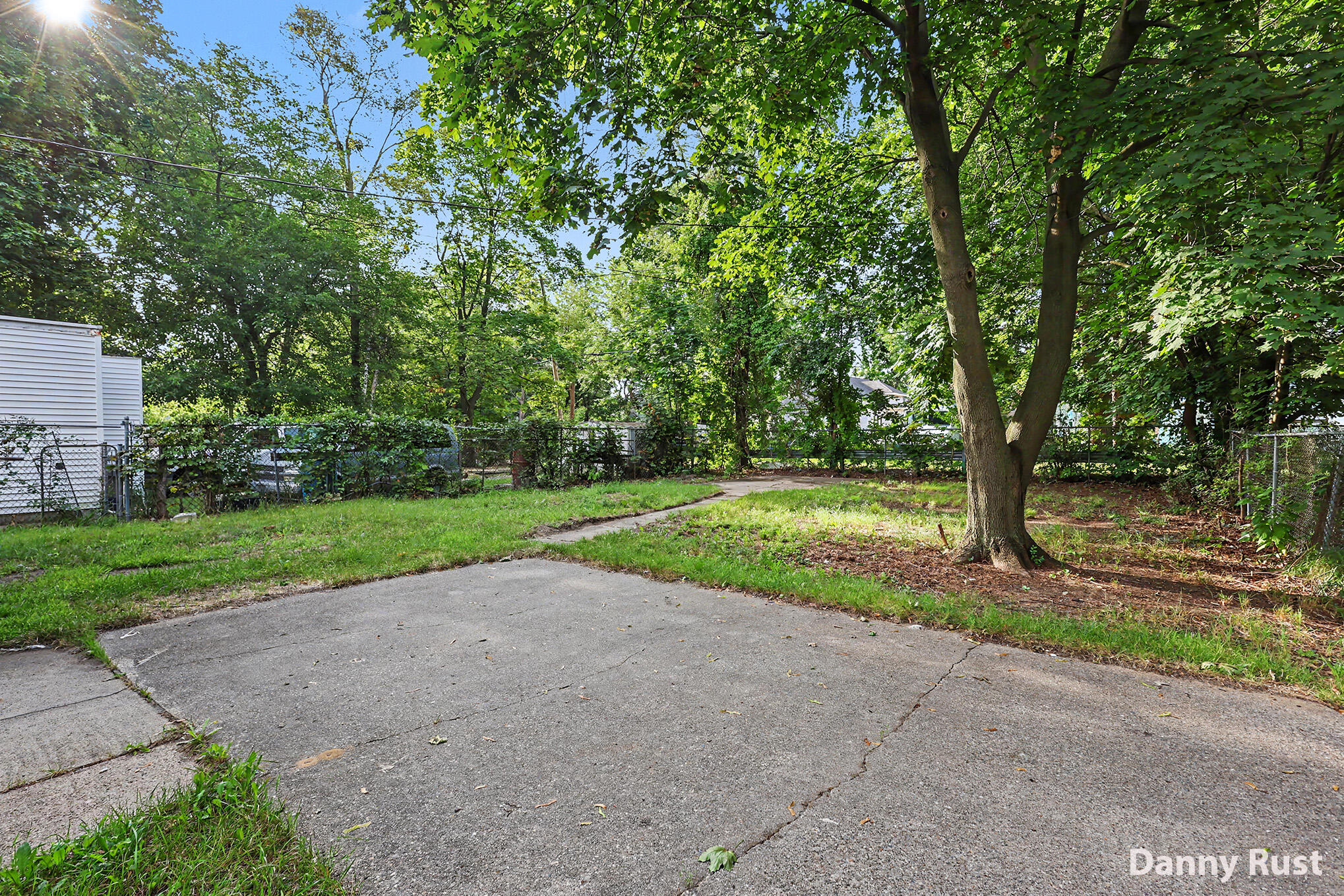 691 E Isabella Avenue Muskegon MI 49442